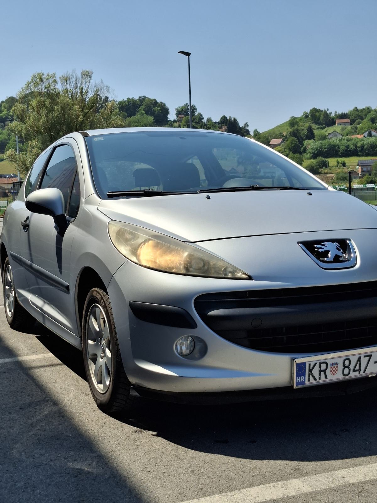 Peugeot 207 1,6 HDi-KLIMA-TEMPO-BLUETOOTH-ALU, fotografija 2