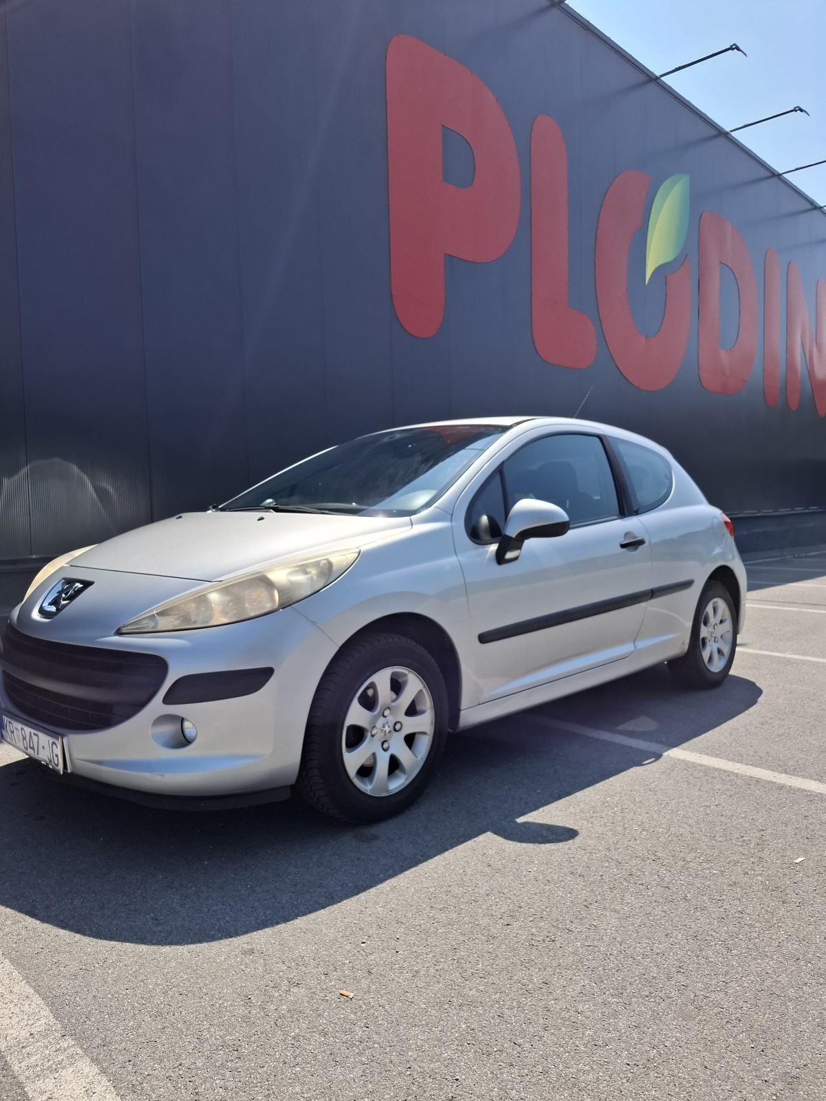 Peugeot 207 1,6 HDi-KLIMA-TEMPO-BLUETOOTH-ALU, fotografija 3
