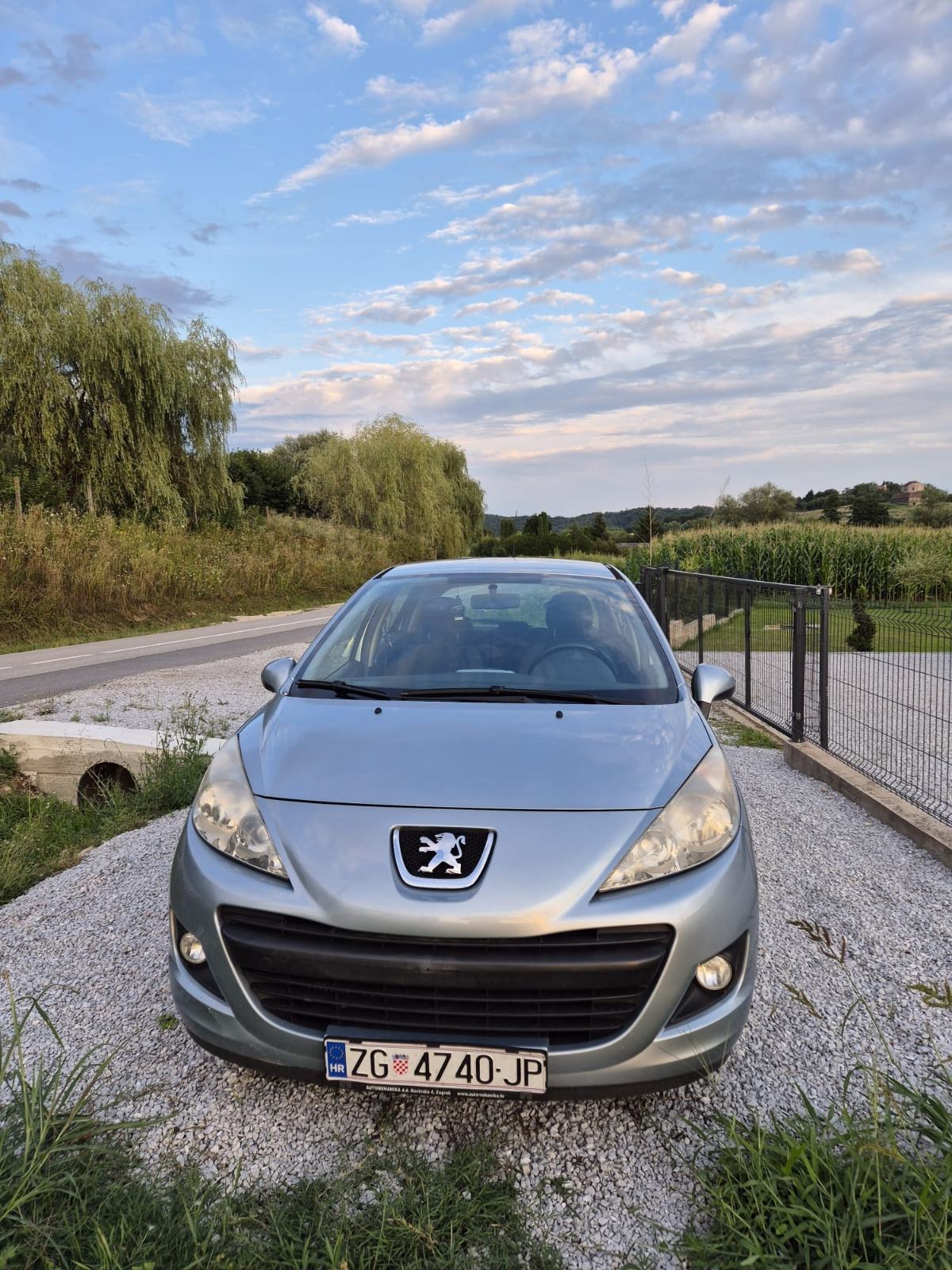 Peugeot 207 1,6 HDi, fotografija 8