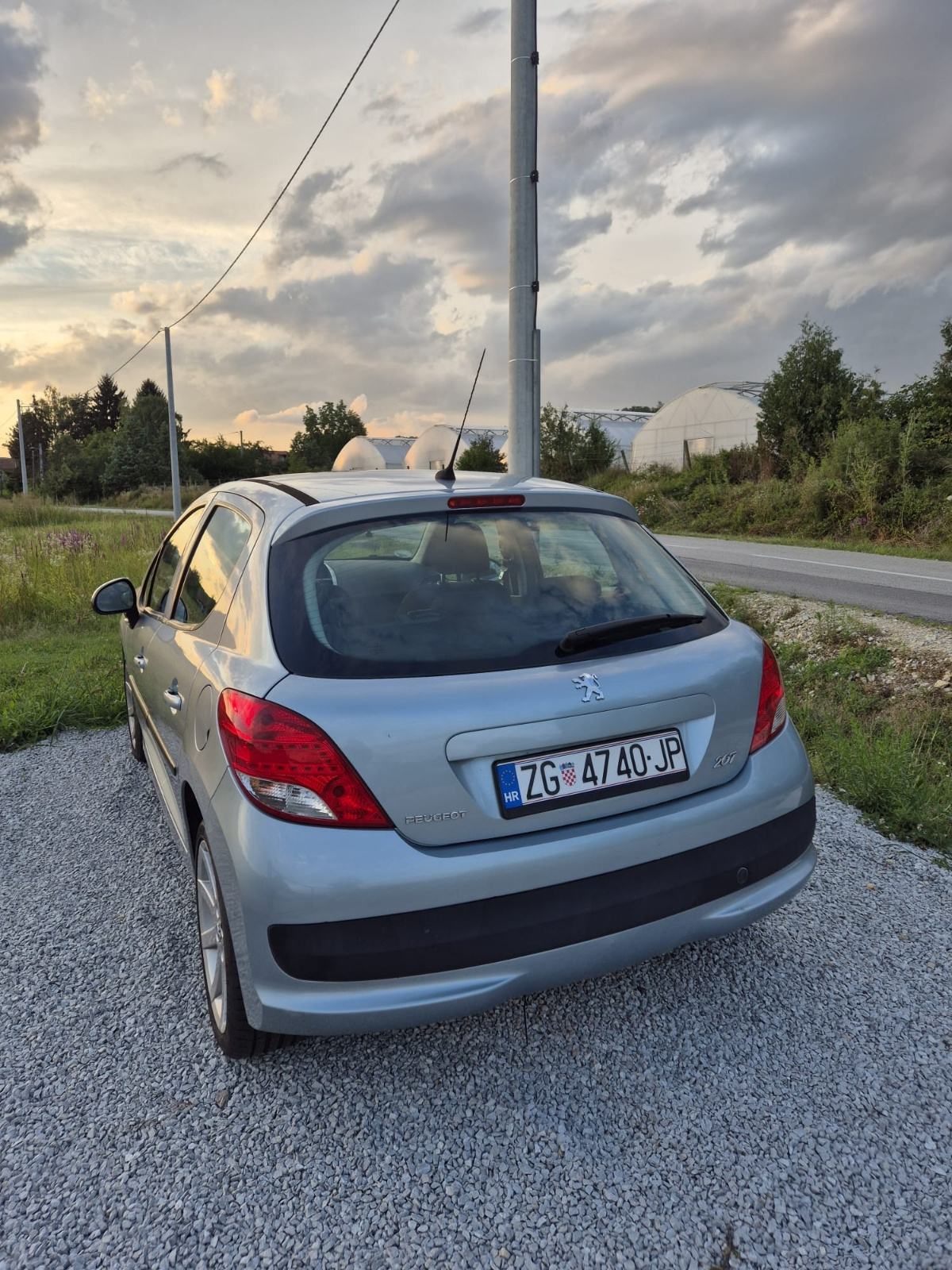 Peugeot 207 1,6 HDi, fotografija 11