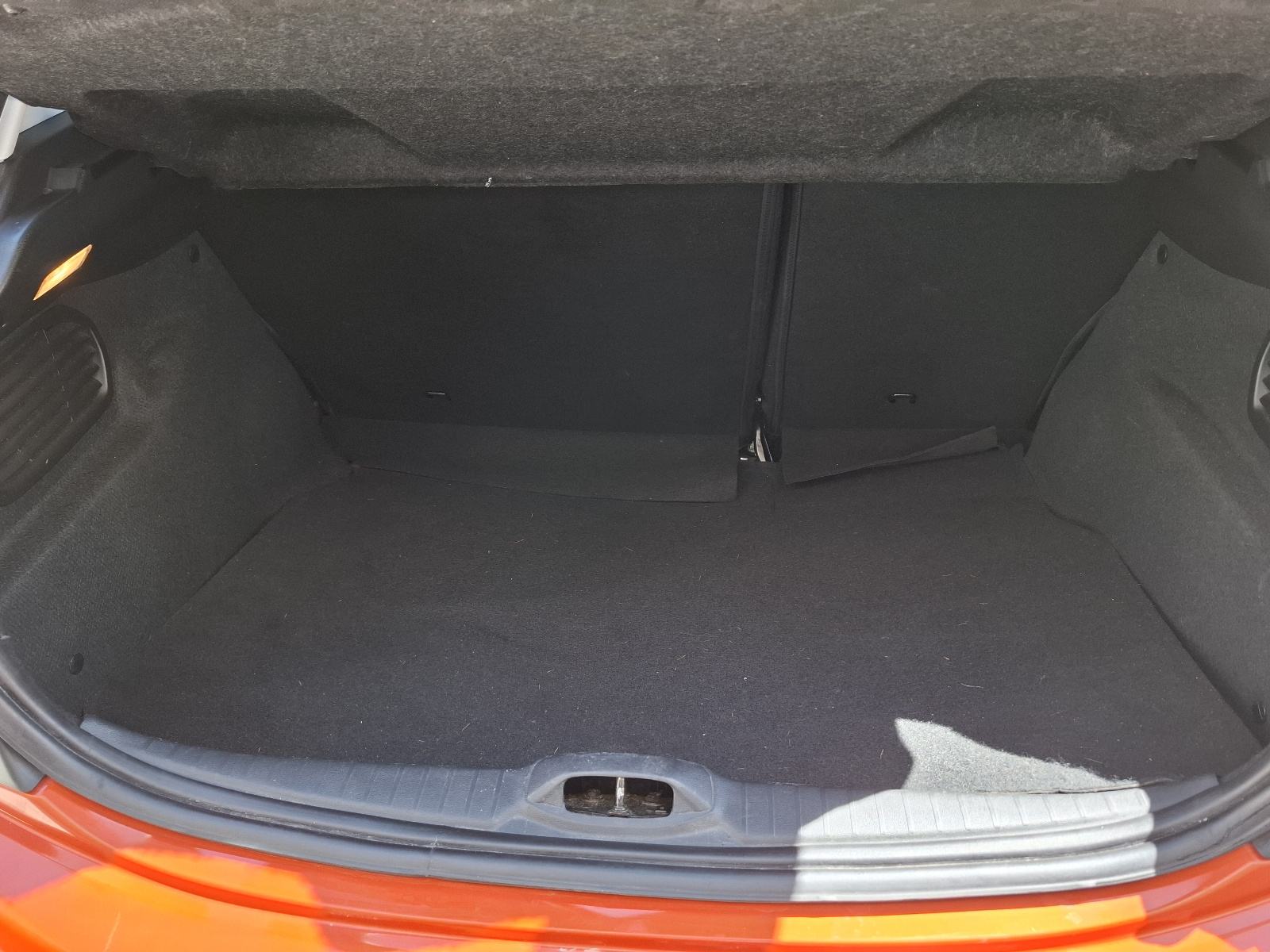 Peugeot 208 1 2 PureTech SERVO KLIMA 2016god JAMSTVO NA IME KUPCA, fotografija 13