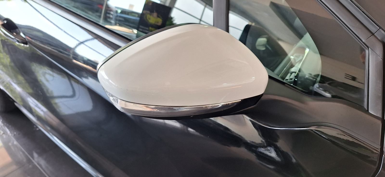 Peugeot 208 1,0 VTi, 71.000KM, KLIMA, TEMPOMAT, DVOBOJAN, NA IME..., fotografija 9