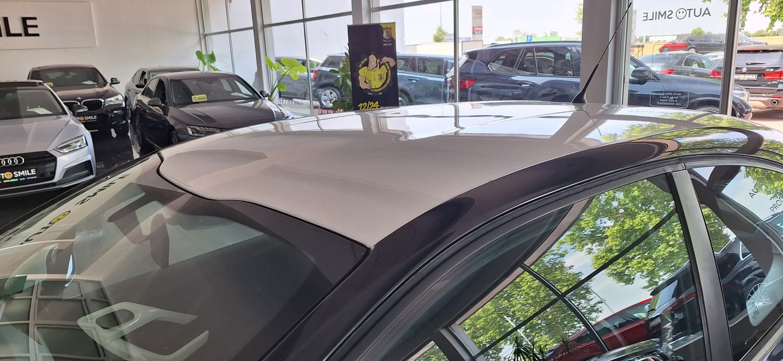 Peugeot 208 1,0 VTi, 71.000KM, KLIMA, TEMPOMAT, DVOBOJAN, NA IME..., fotografija 8