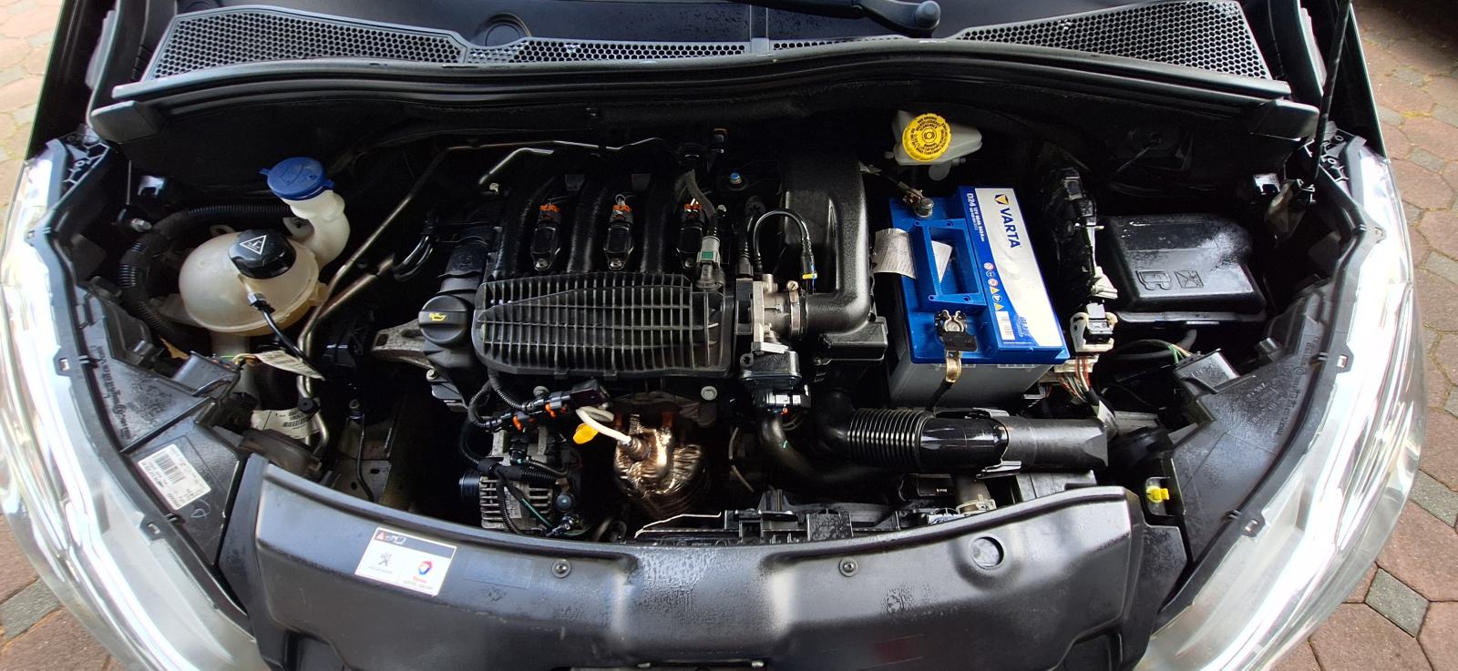 Peugeot 208 1,0 VTi, 71.000KM, KLIMA, TEMPOMAT, DVOBOJAN, NA IME..., fotografija 10