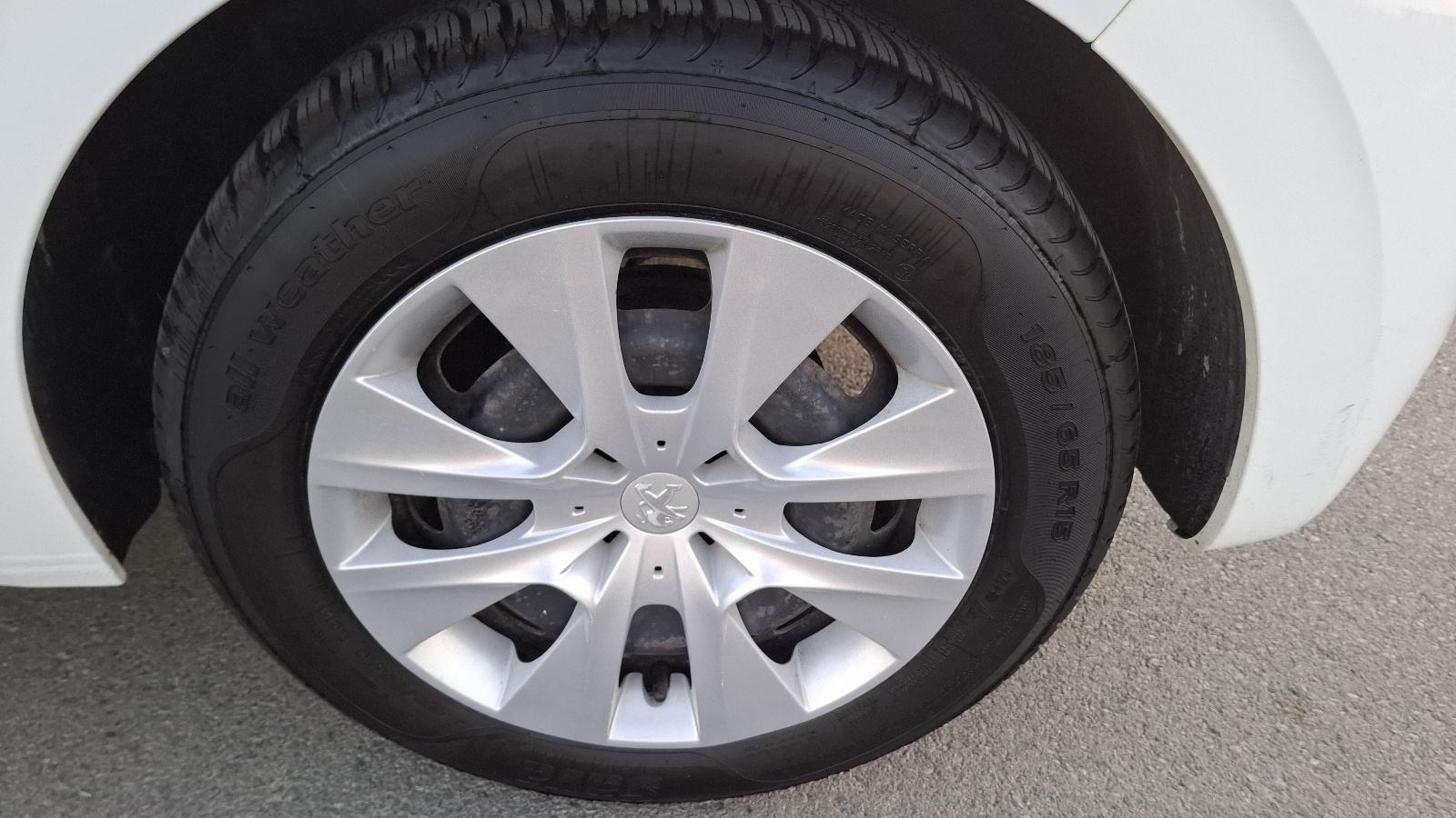 Peugeot 208 1,0 VTi, fotografija 14