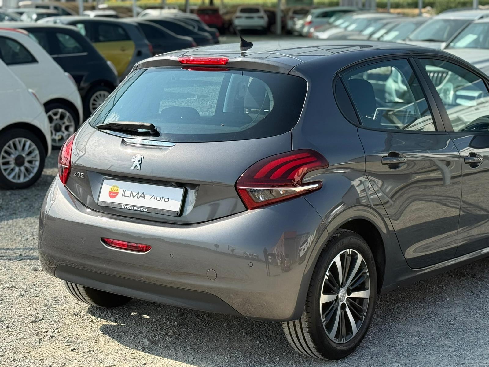 PEUGEOT 208 1.2 - 2018 GOD, fotografija 6