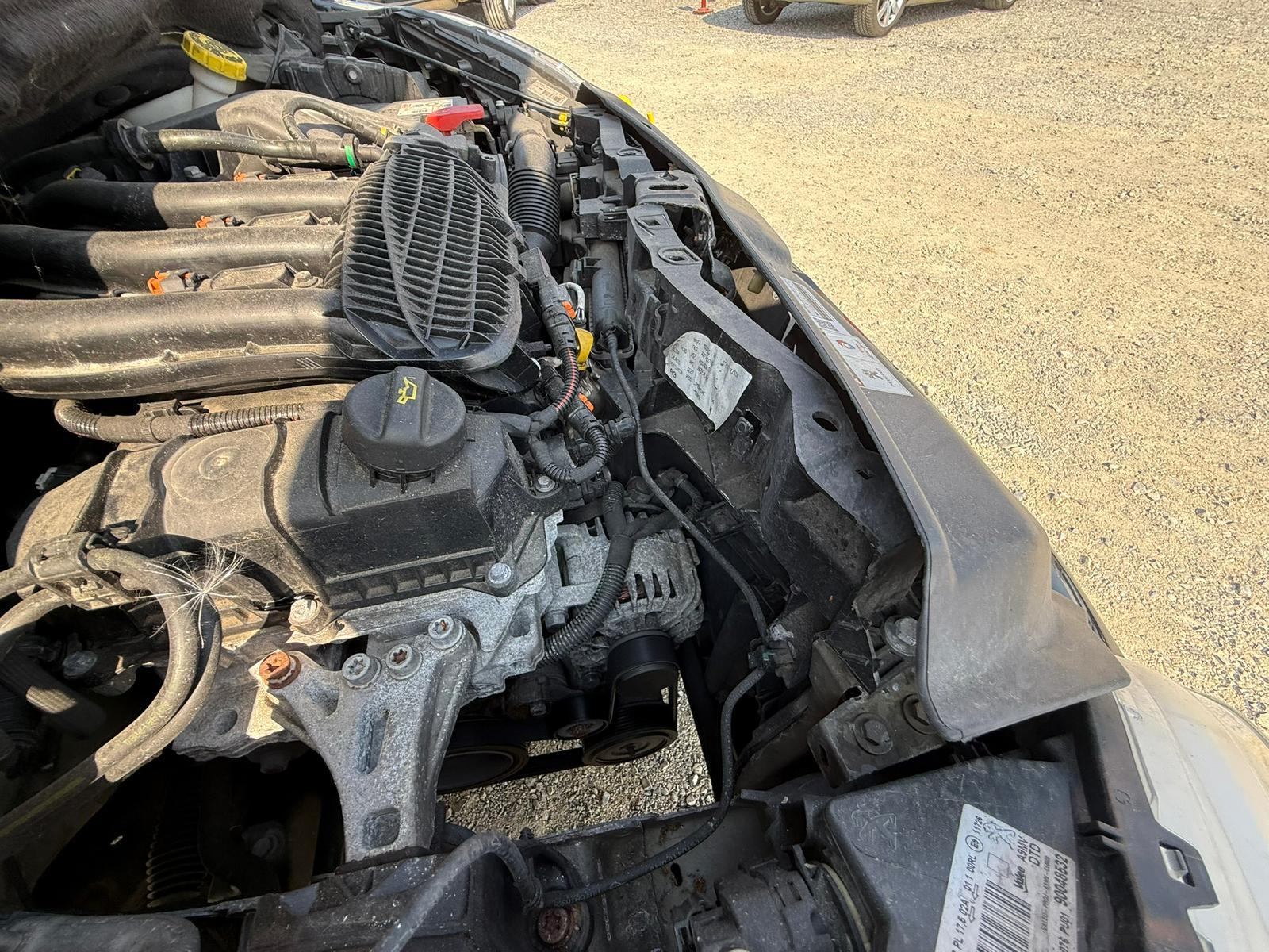 PEUGEOT 208 1.2 - 2018 GOD, fotografija 9