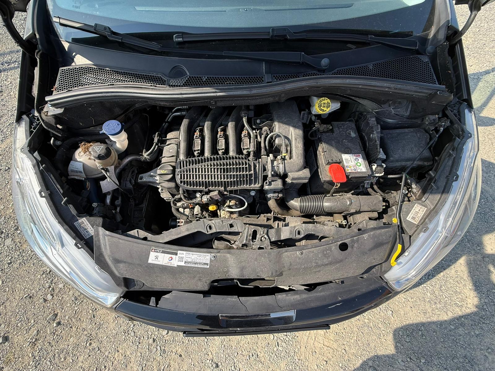 PEUGEOT 208 1.2 - 2018 GOD, fotografija 10