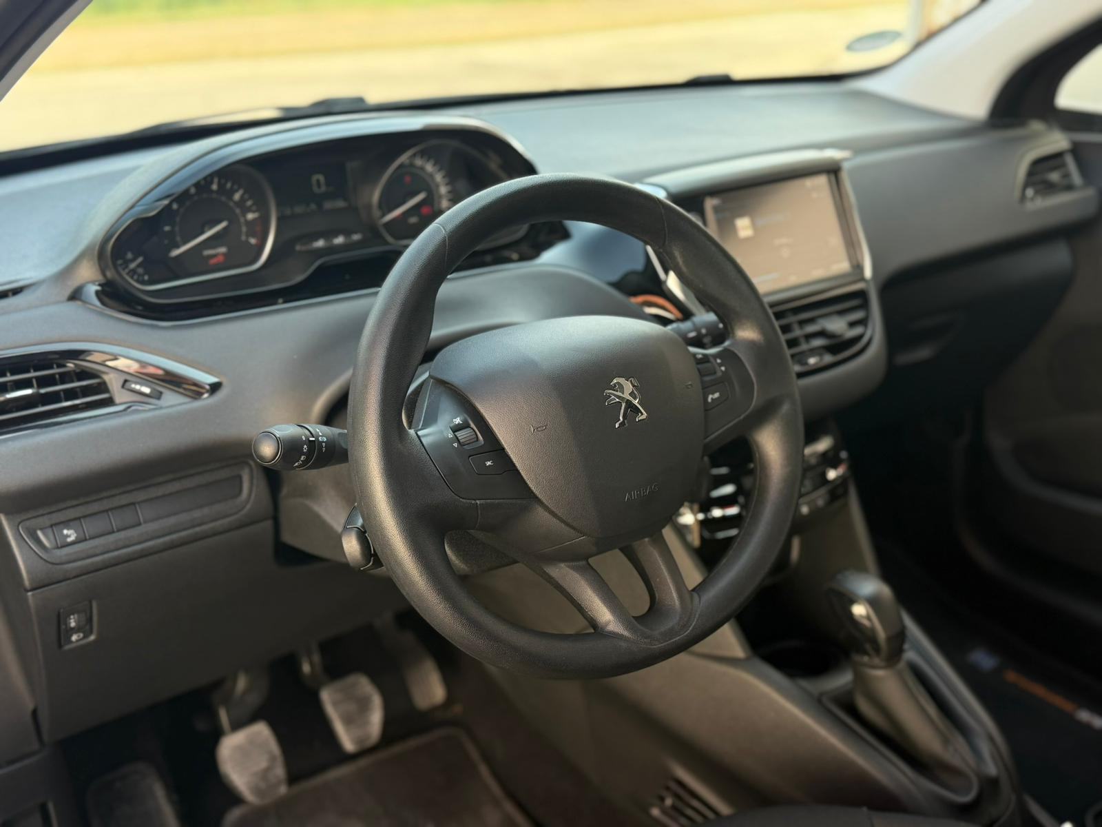 PEUGEOT 208 1.2 - 2018 GOD, fotografija 11