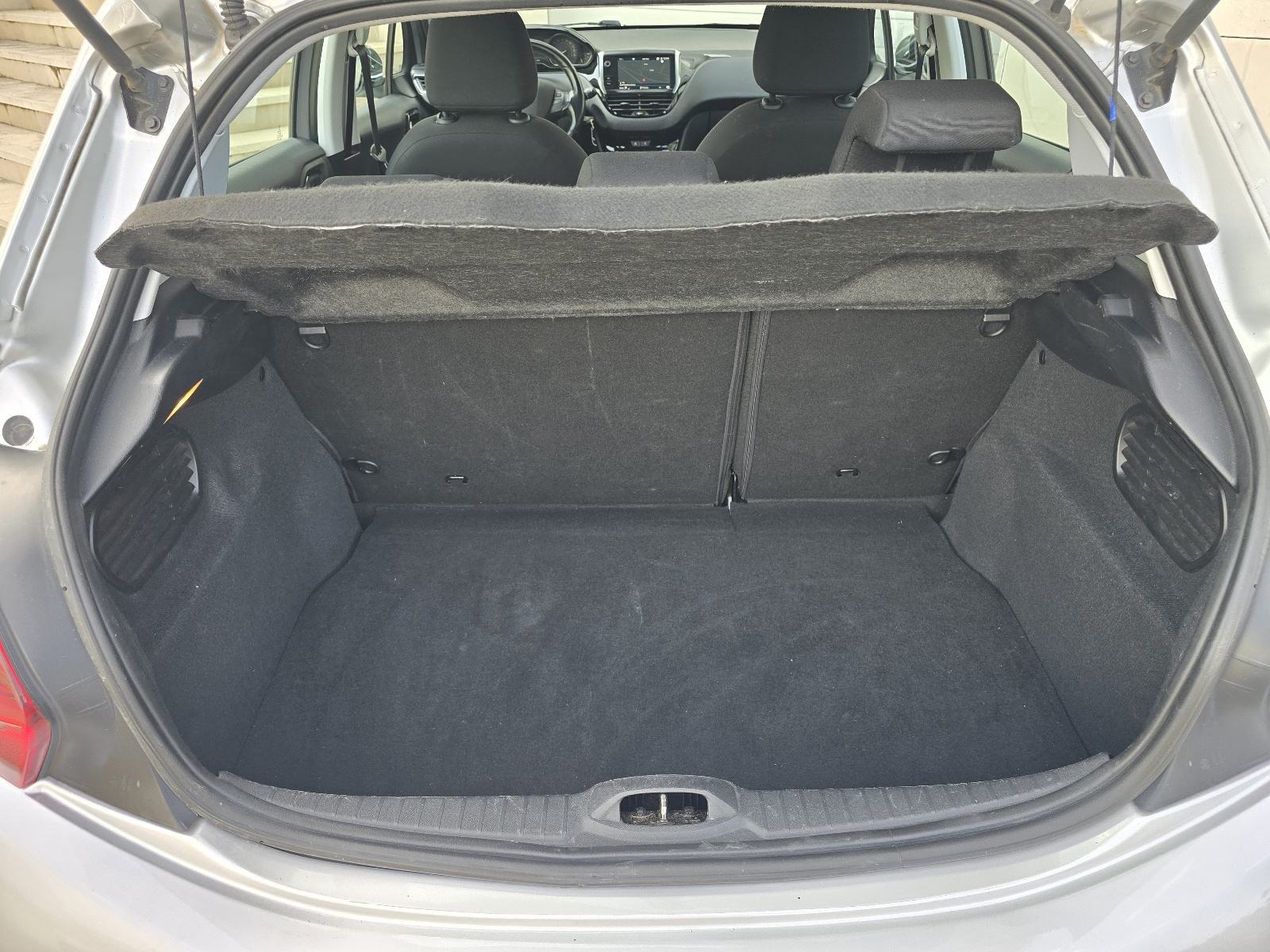 Peugeot 208 1,2 81 kw⛔️novi servis+nove gume⛔️, fotografija 14