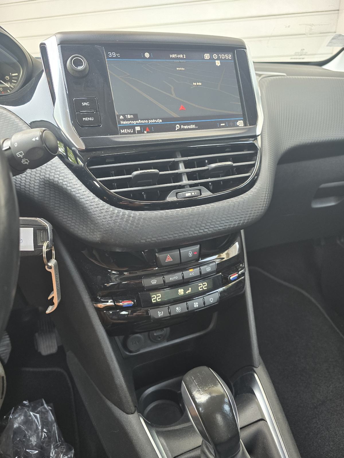 Peugeot 208 1,2 81 kw⛔️novi servis+nove gume⛔️, fotografija 15