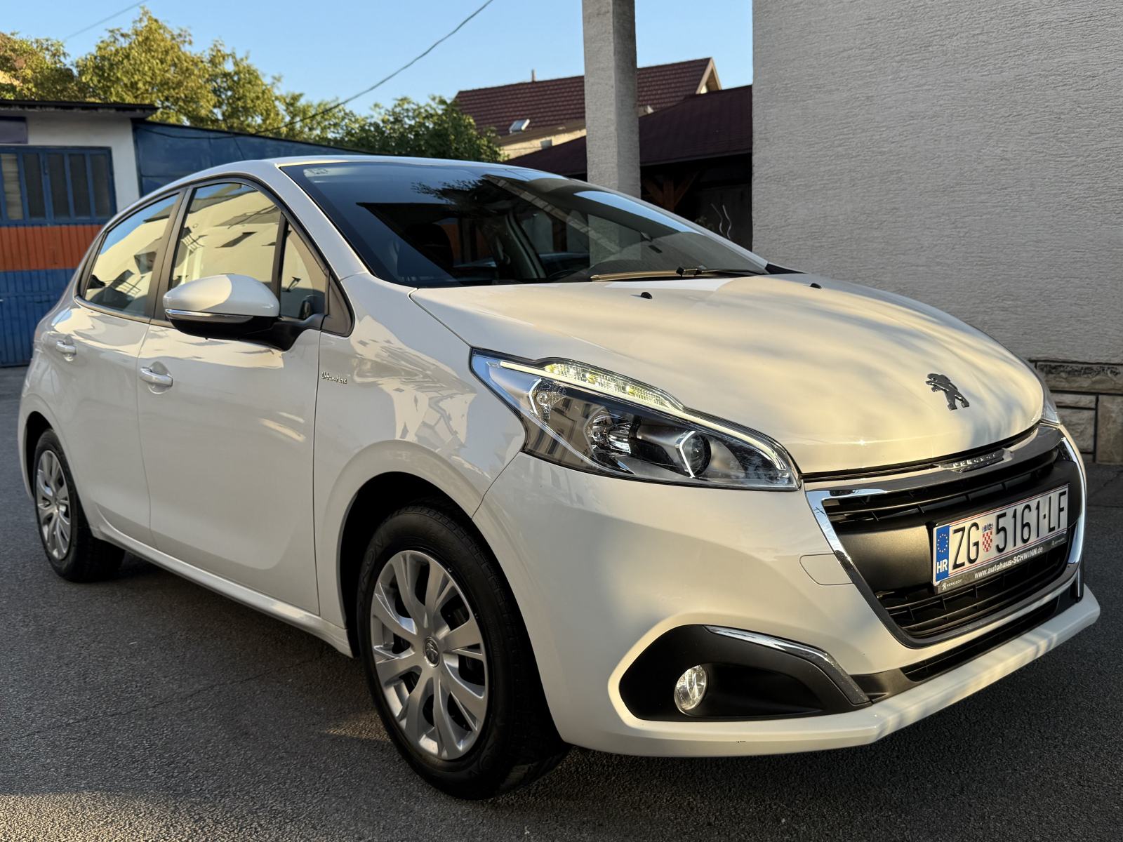 Peugeot 208 1.2 90 tkm. *REG 07/27* Klima, PDC, LED, Grijanje sjedala, pogled izvana - slika 5