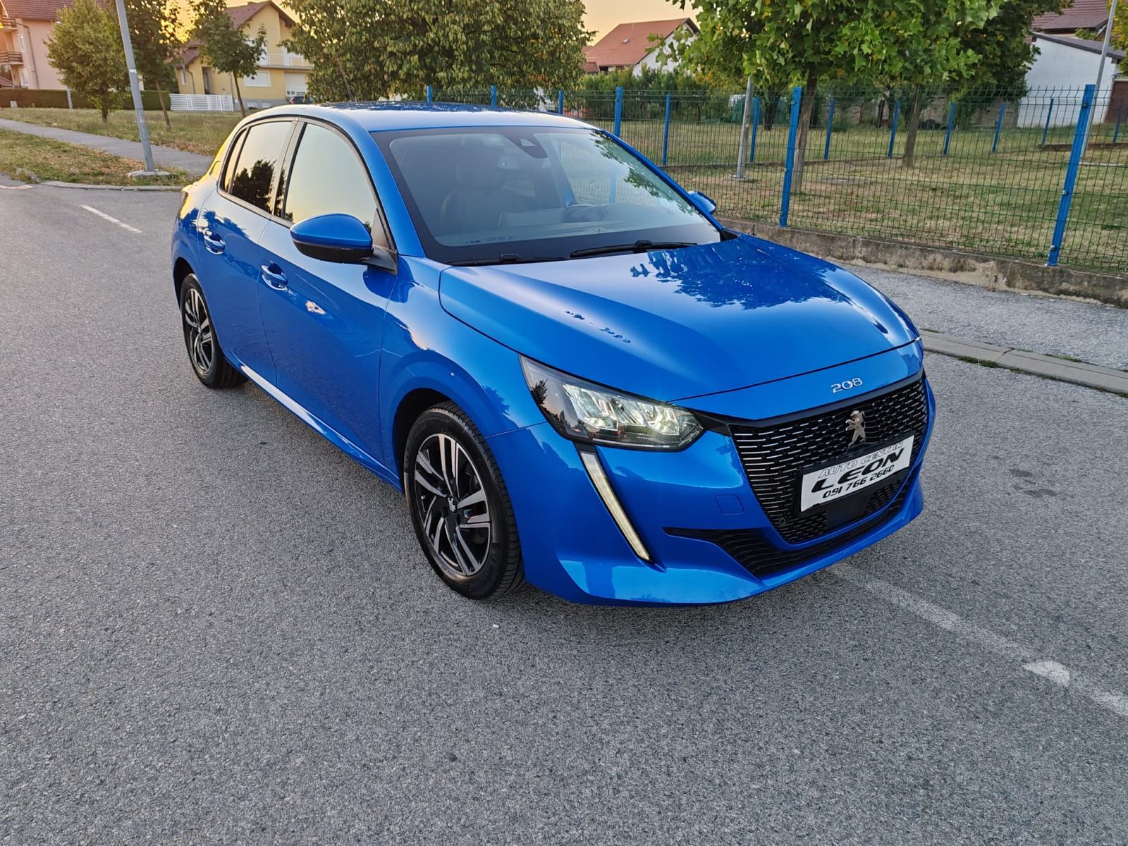 Peugeot 208 1,2, ALLURE 2021 G. 86000 KM, fotografija 3