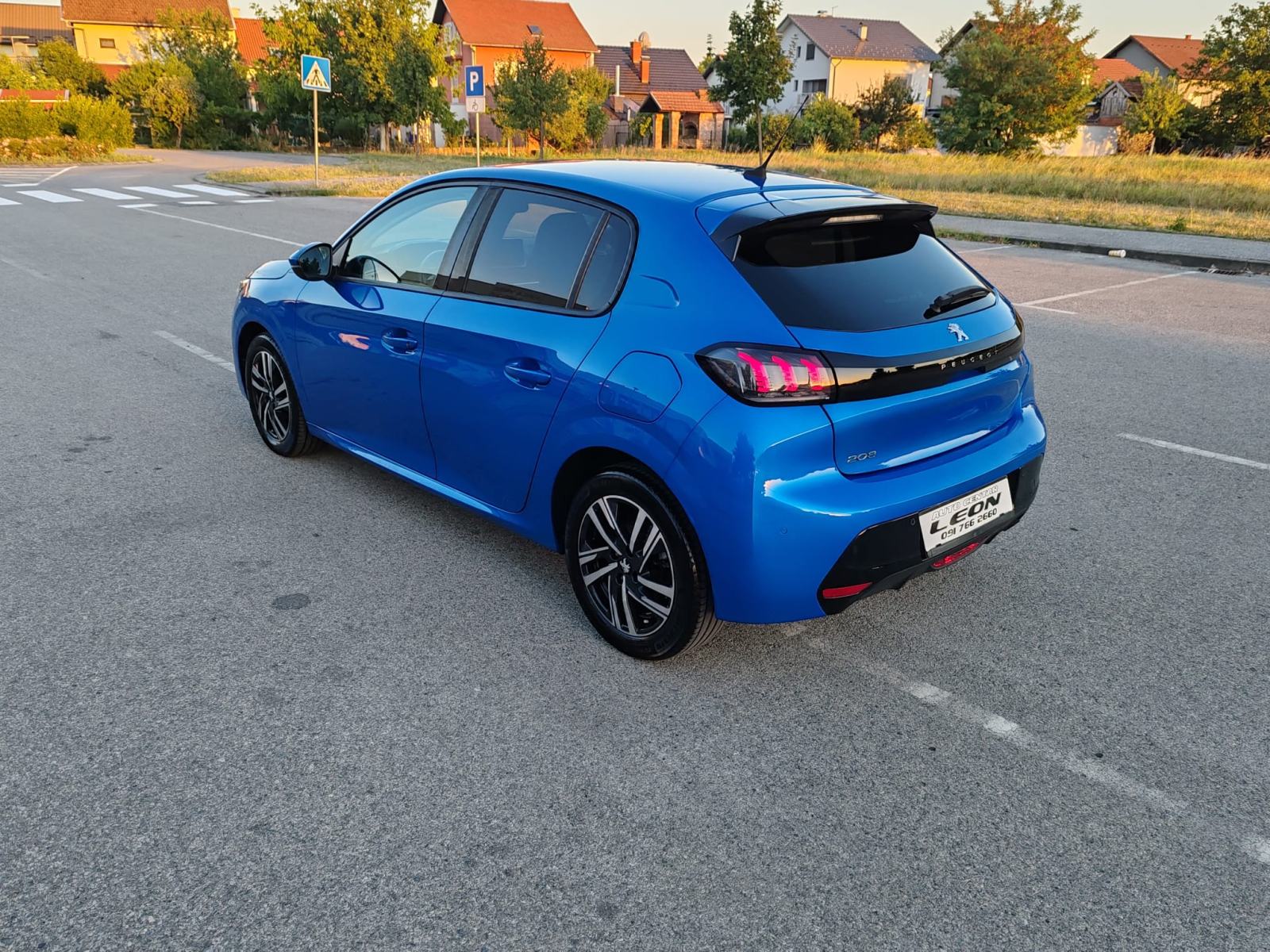 Peugeot 208 1,2, ALLURE 2021 G. 86000 KM, fotografija 6