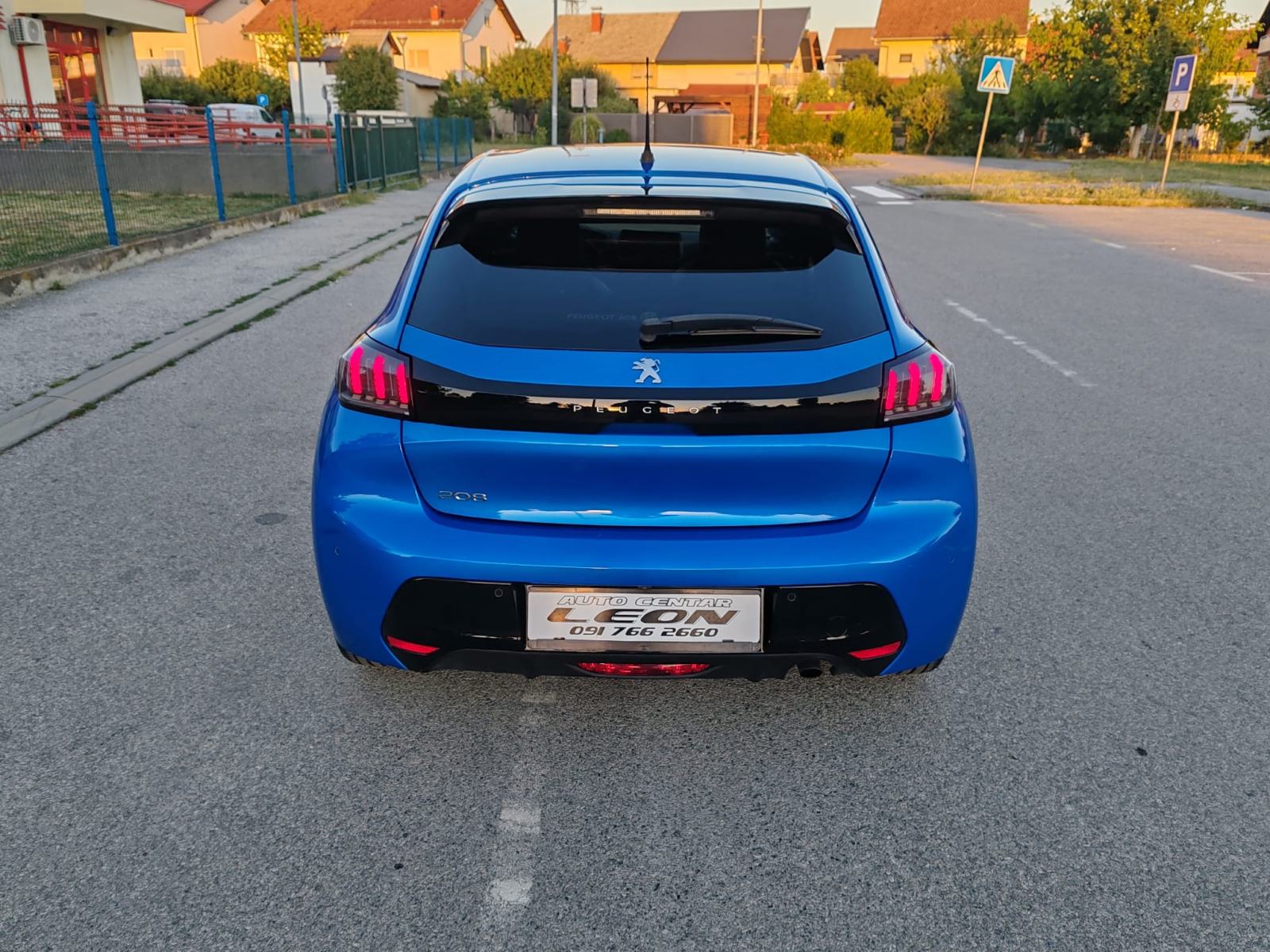 Peugeot 208 1,2, ALLURE 2021 G. 86000 KM, fotografija 5