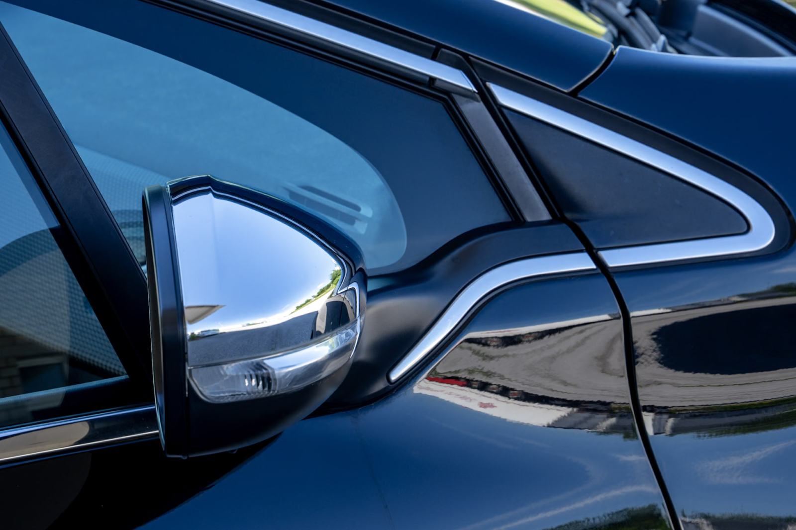 PEUGEOT 208 1.2 *** ALLURE *** SERVISNA, JAKO OČUVANO VOZILO, fotografija 6