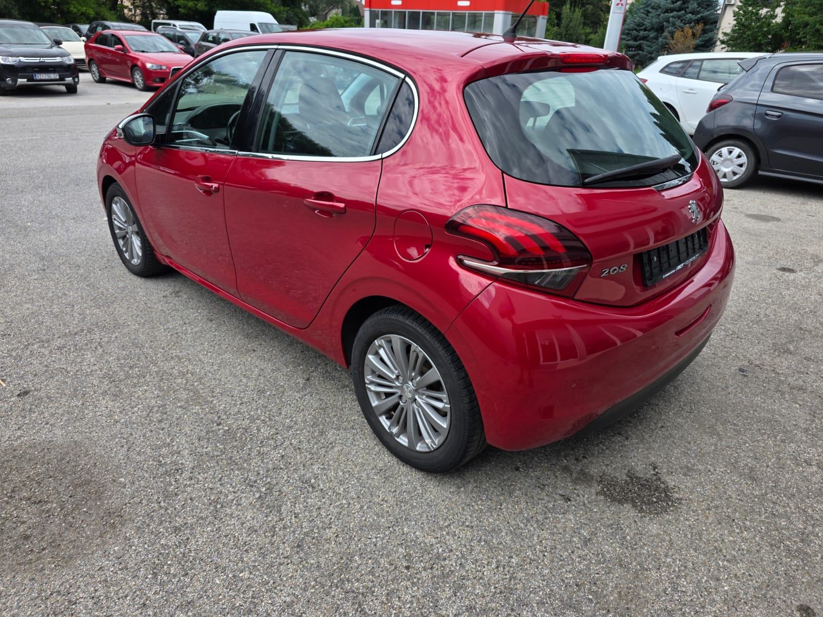 Peugeot 208 1,2 S&S Allure, fotografija 5