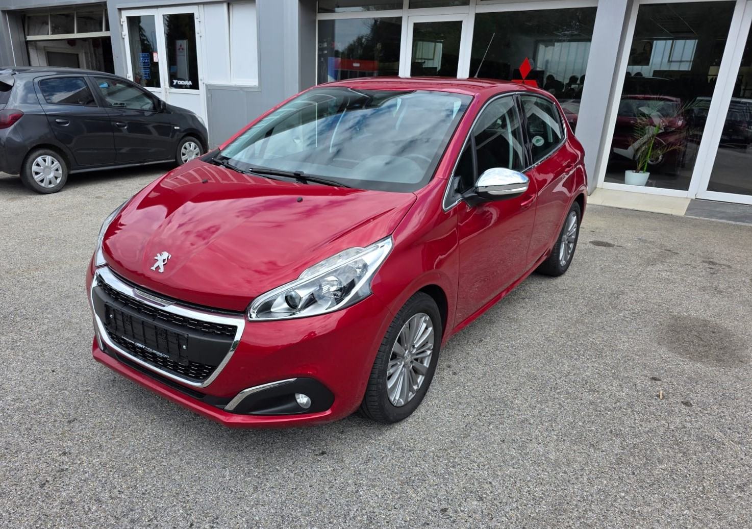 Peugeot 208 1,2 S&S Allure, fotografija 3