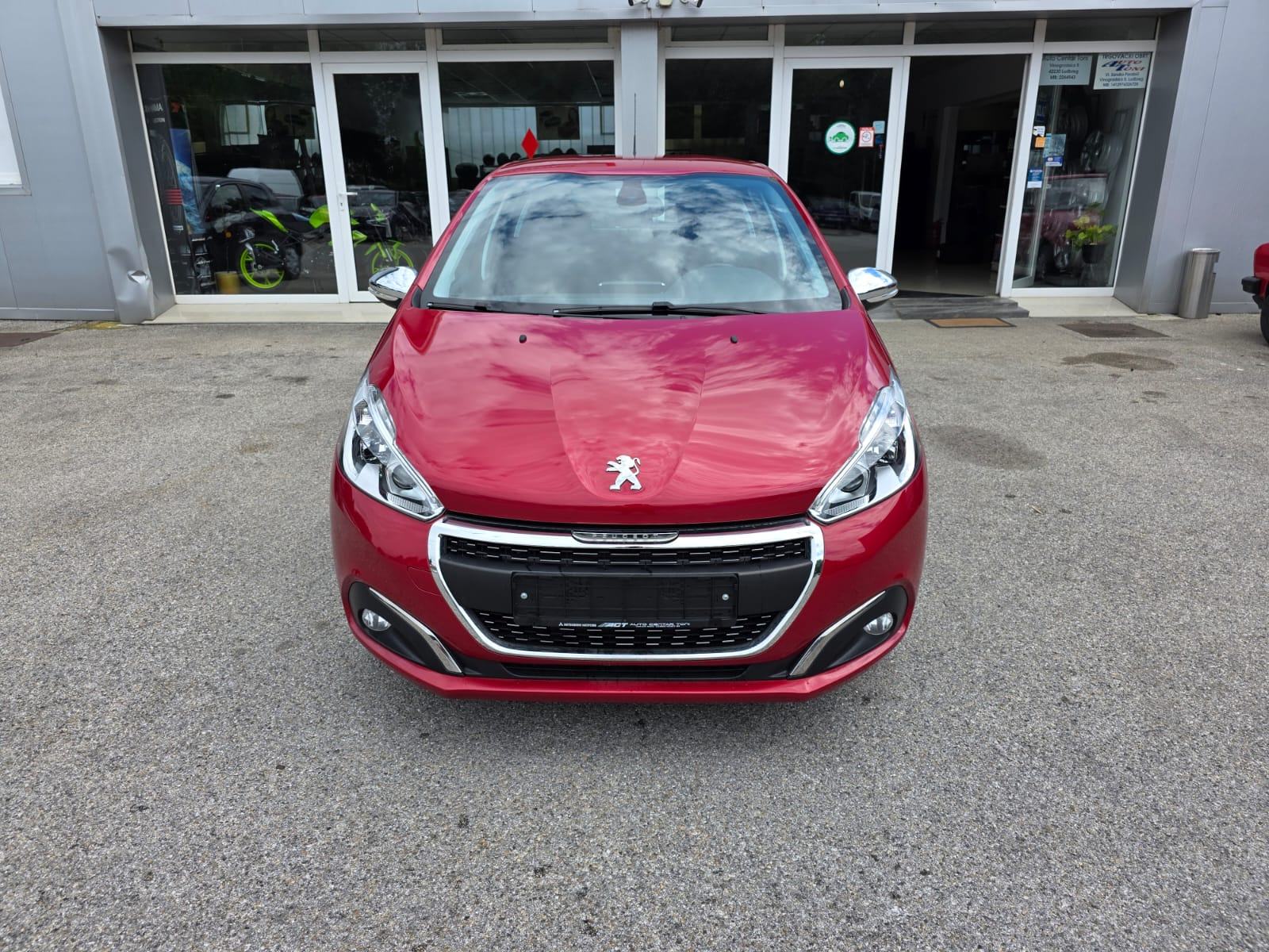 Peugeot 208 1,2 S&S Allure, fotografija 2