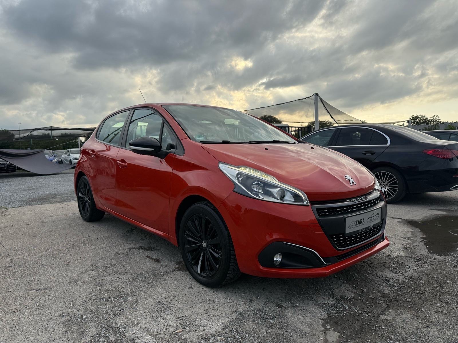 Peugeot 208 1,2 servisna knjiga, alu, kamera, fotografija 2