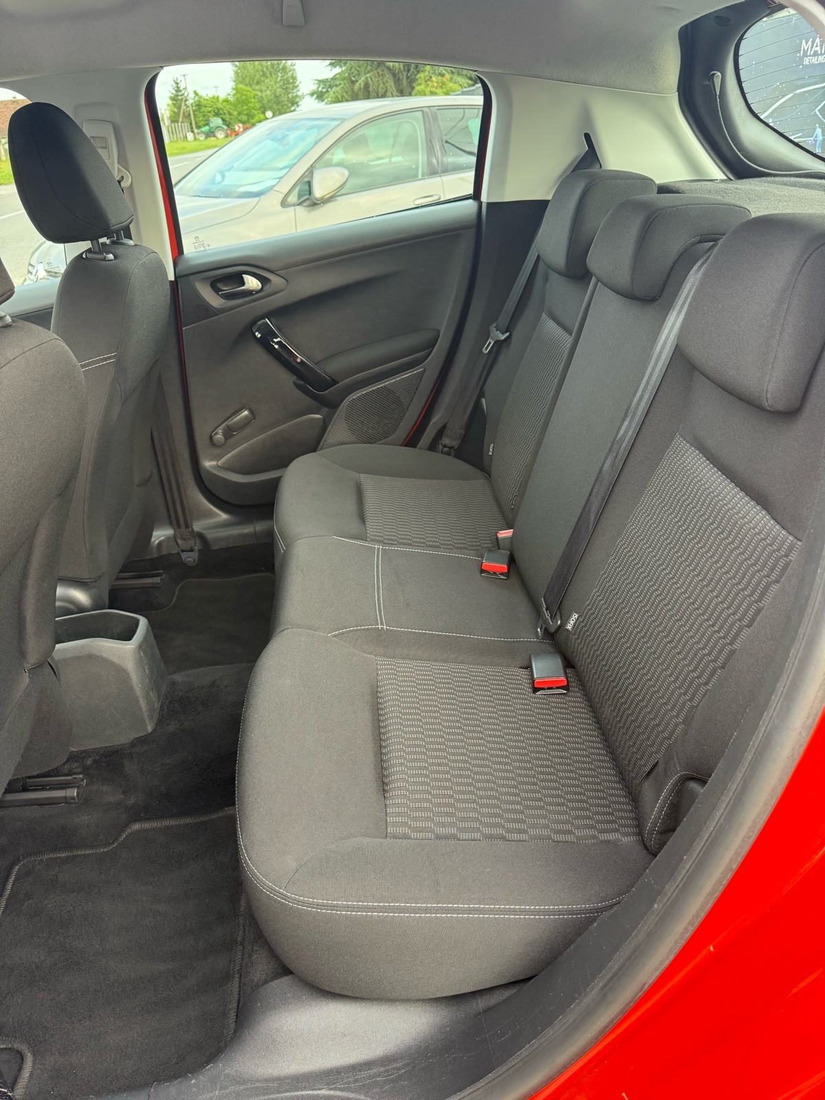 Peugeot 208 1,2 servisna knjiga, alu, kamera, fotografija 13