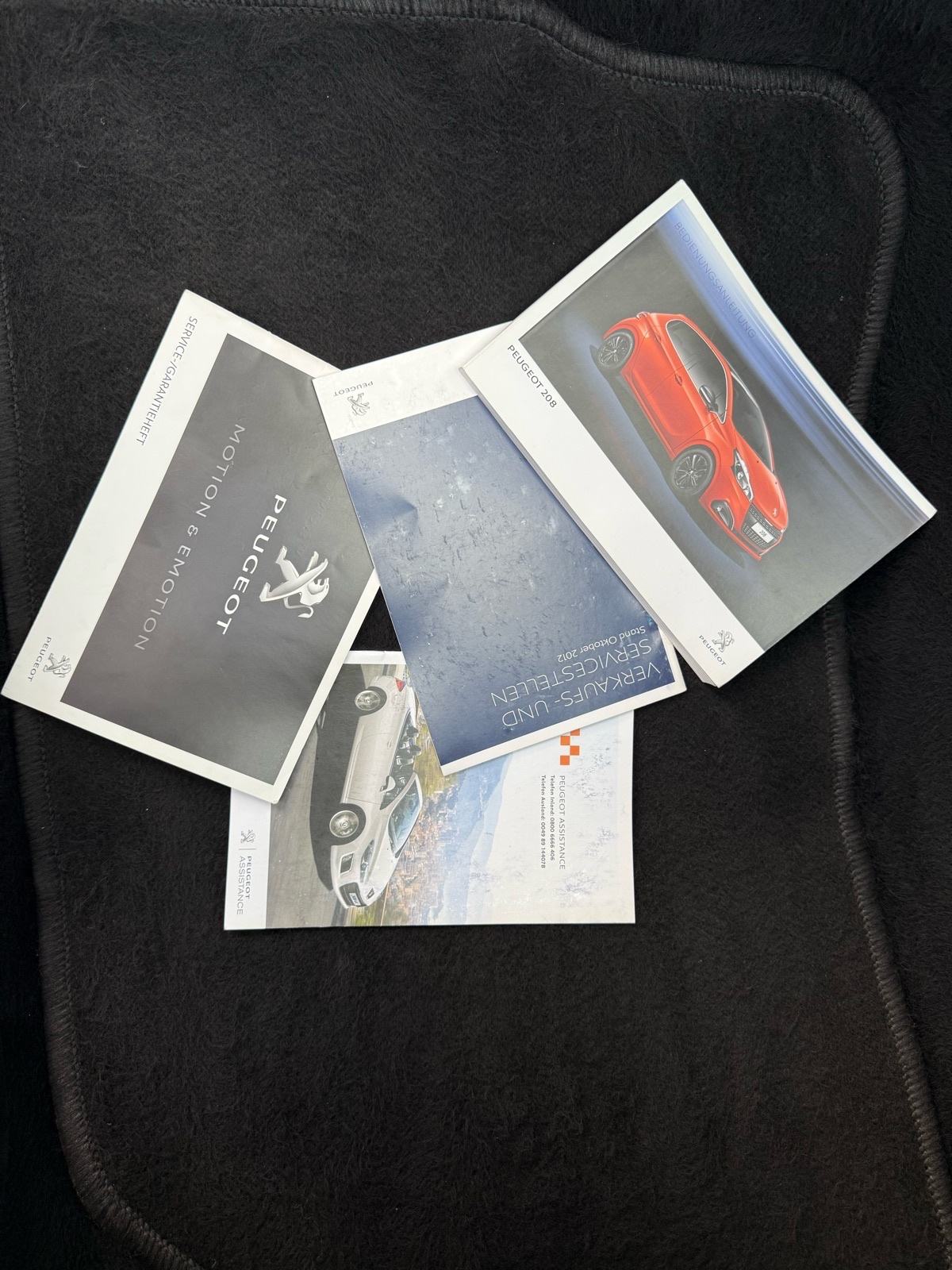 Peugeot 208 1,2 servisna knjiga, alu, kamera, fotografija 15
