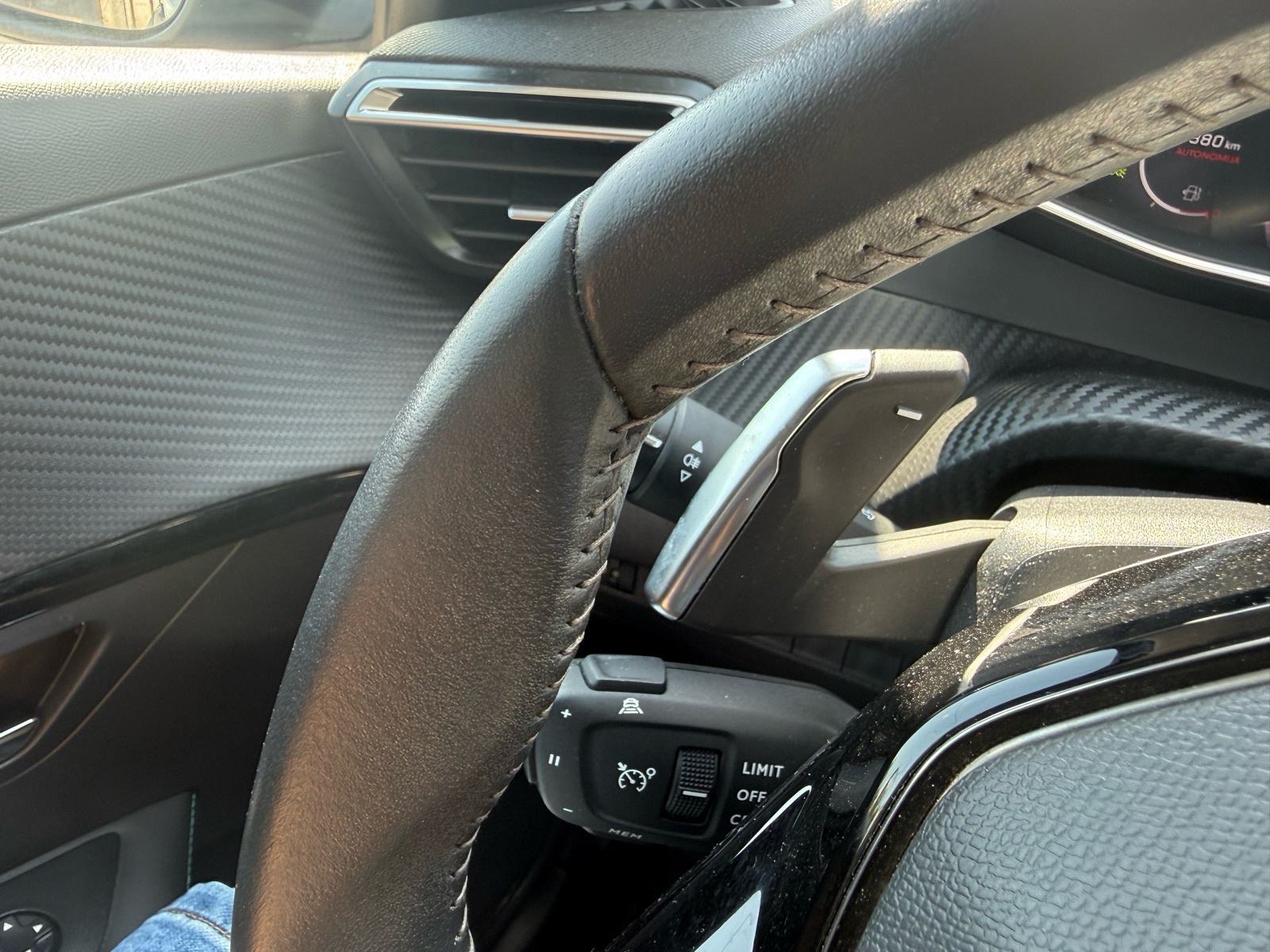 Peugeot 208 1,2 automatik F1 ALLURE HR NAVI KAMERA, fotografija 17