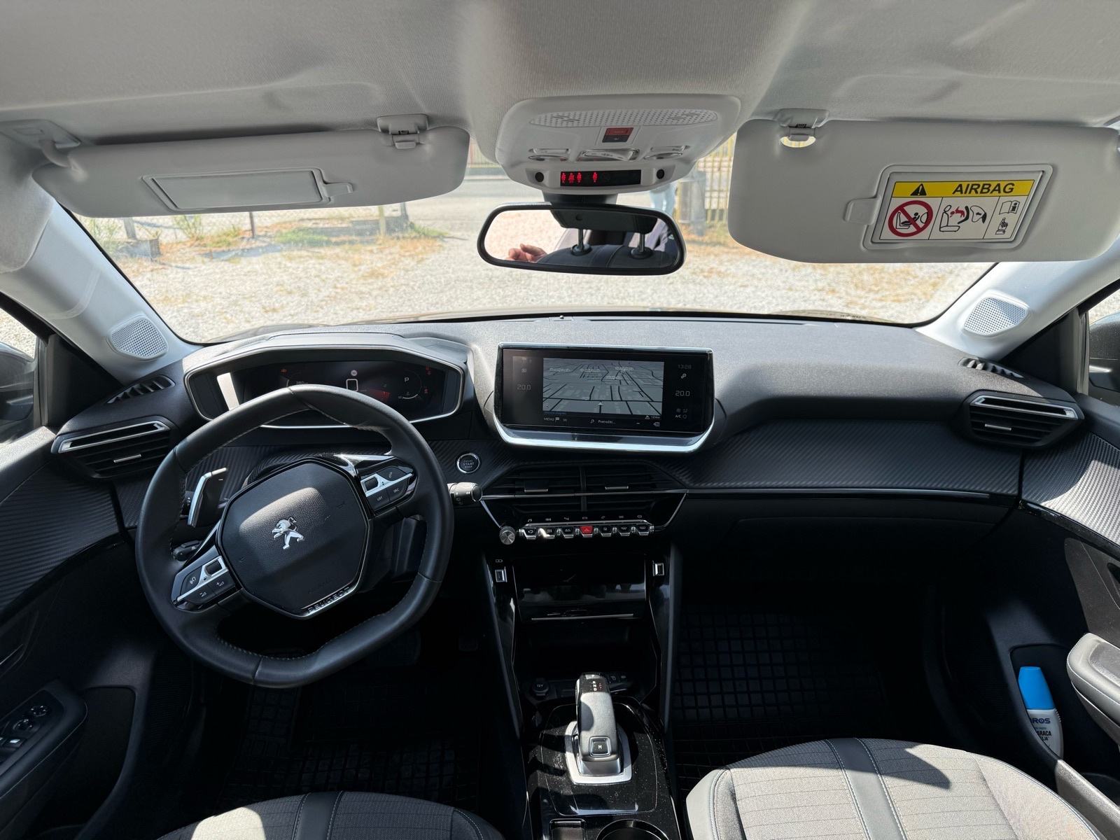Peugeot 208 1,2 automatik F1 ALLURE HR NAVI KAMERA, fotografija 18