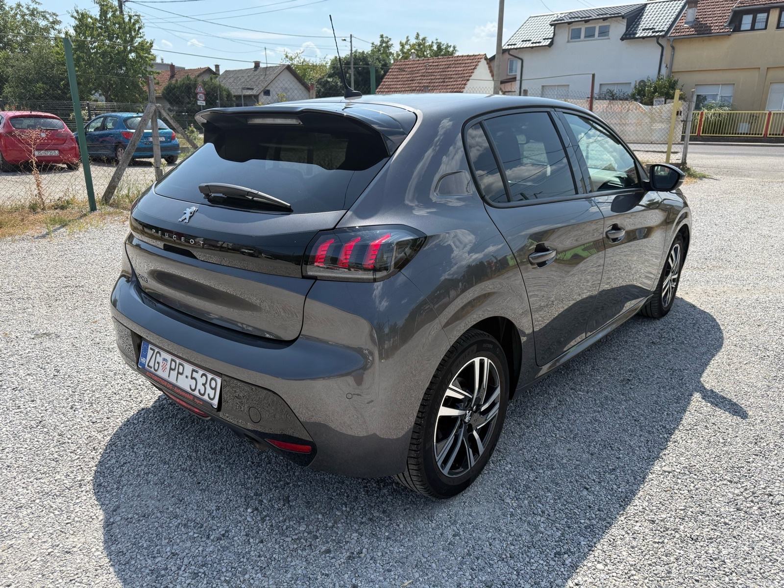 Peugeot 208 1,2 automatik F1 ALLURE HR NAVI KAMERA, fotografija 7