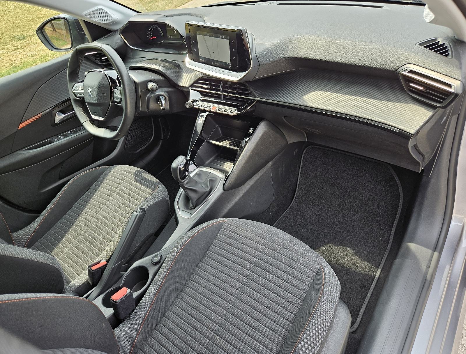 PEUGEOT 208 1,2 BENZIN • SAMO 29.000 KM • FULL OPREMA • JAMSTVO, fotografija 13