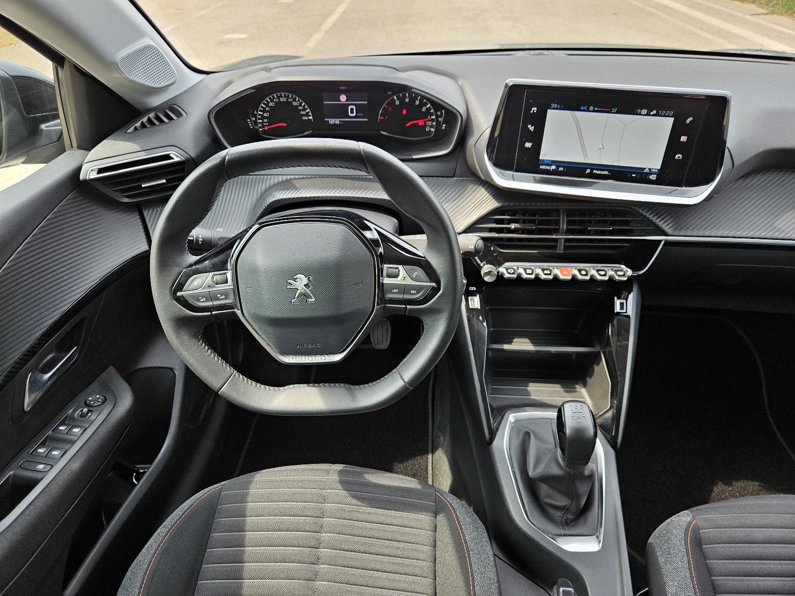 PEUGEOT 208 1,2 BENZIN • SAMO 29.000 KM • FULL OPREMA • JAMSTVO, fotografija 19