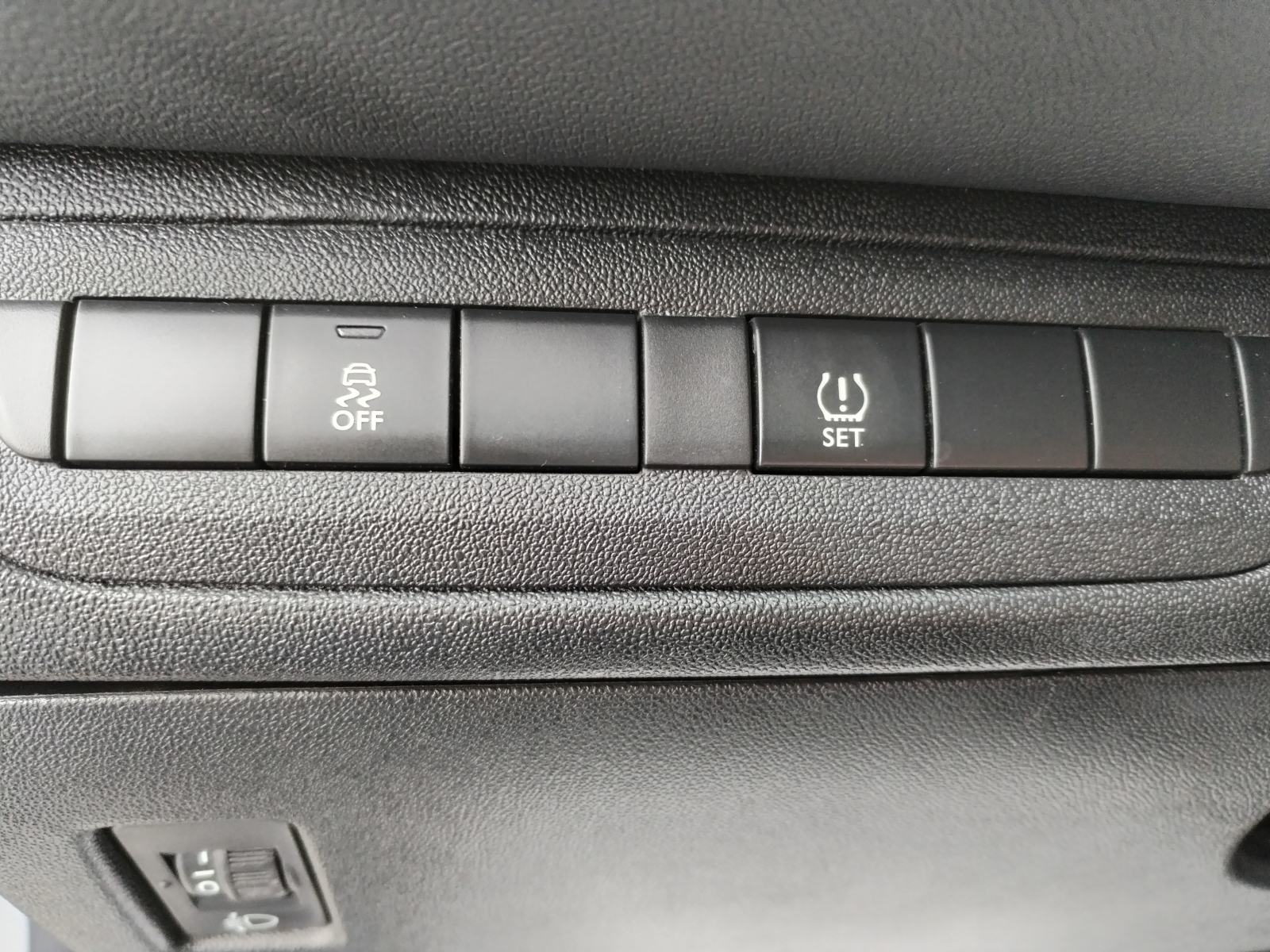 Peugeot 208 1,2 HR AUTO, AUTOMATSKA KLIMA, TEMPOMAT, fotografija 14