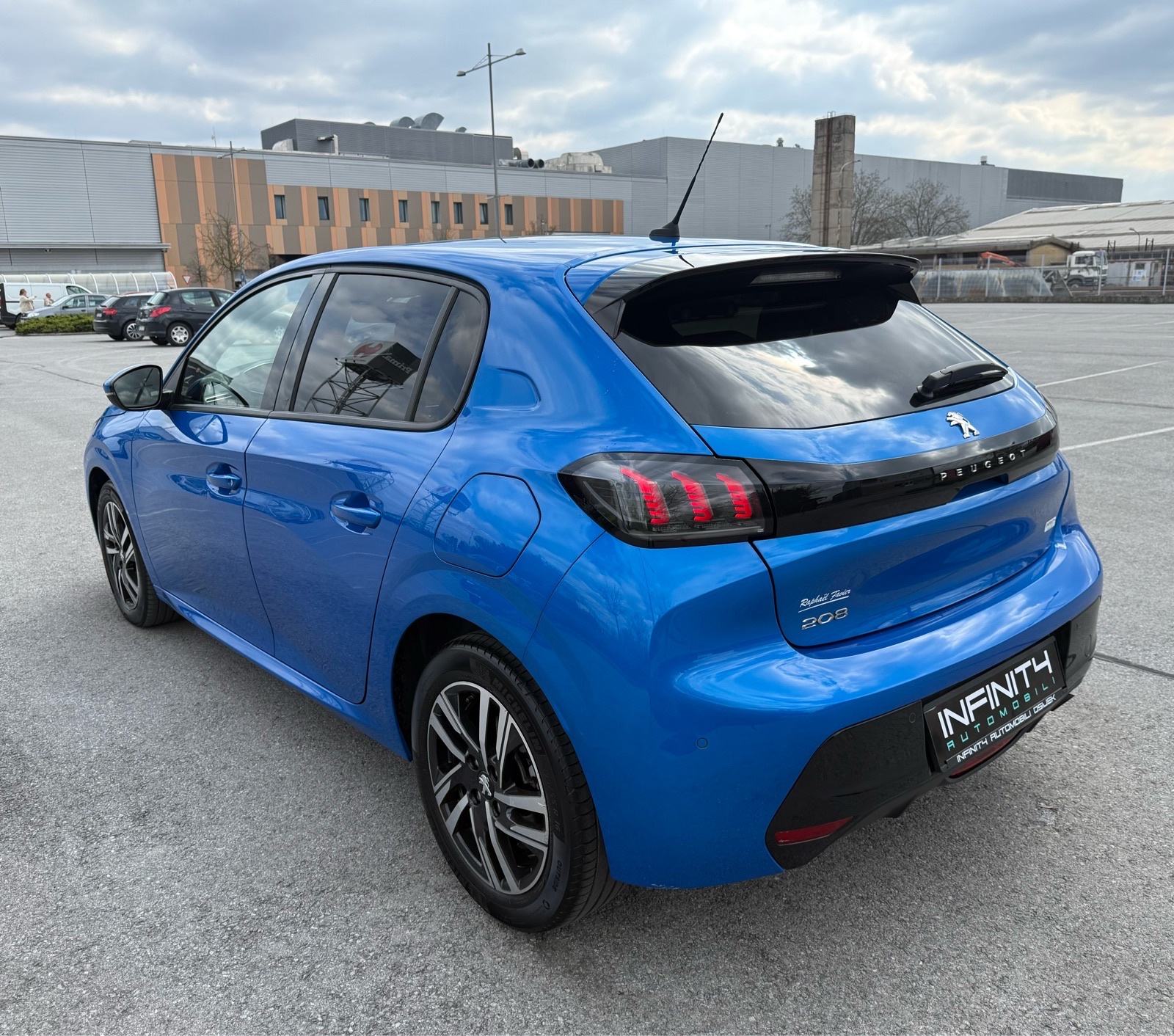 Peugeot 208 1,2 LEASING RATA 151€, NAVI, VIRT, AUT.KLIMA, REG:08/2027, fotografija 6