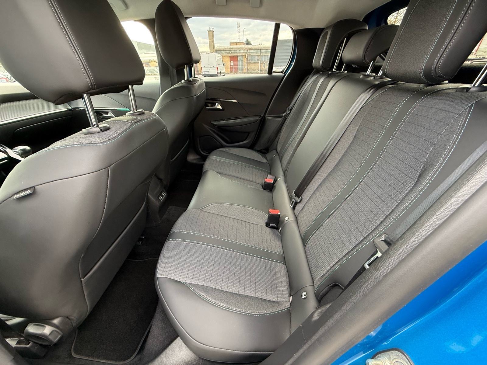 Peugeot 208 1,2 LEASING RATA 151€, NAVI, VIRT, AUT.KLIMA, REG:08/2027, fotografija 19