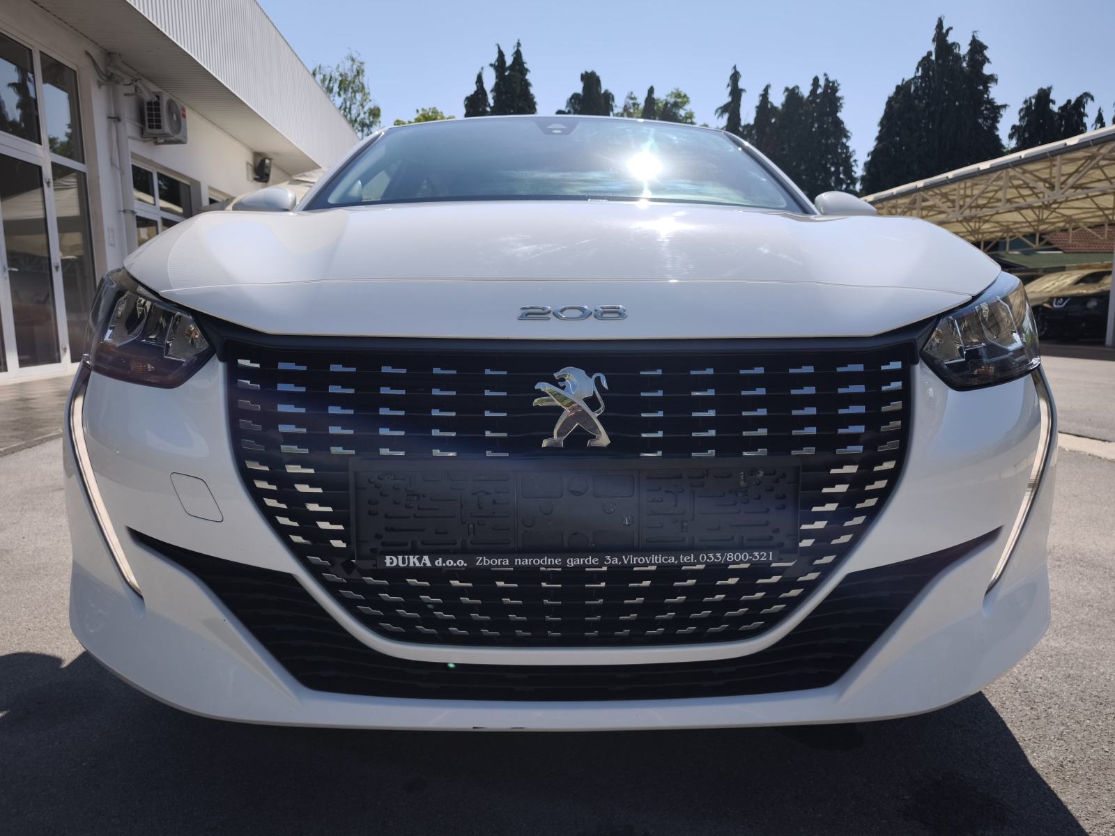 Peugeot 208 1,2 NAVI TEMPOMAT PARKING SENZORI LED ANDROID MEDIA, fotografija 3