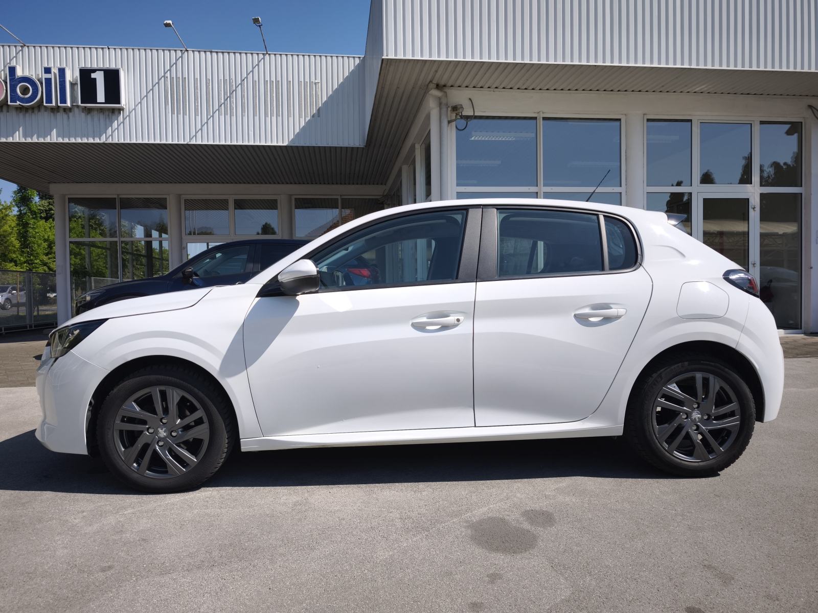 Peugeot 208 1,2 NAVI TEMPOMAT PARKING SENZORI LED ANDROID MEDIA, fotografija 6