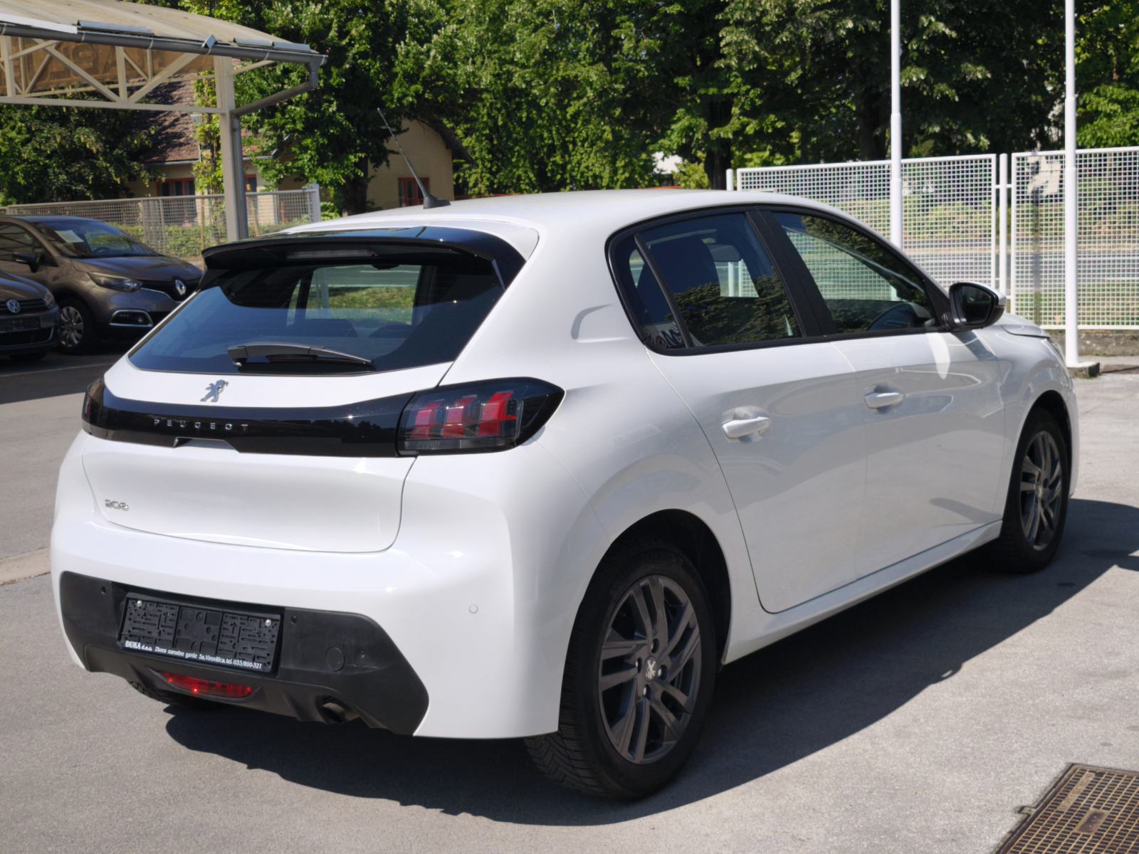 Peugeot 208 1,2 NAVI TEMPOMAT PARKING SENZORI LED ANDROID MEDIA, fotografija 10