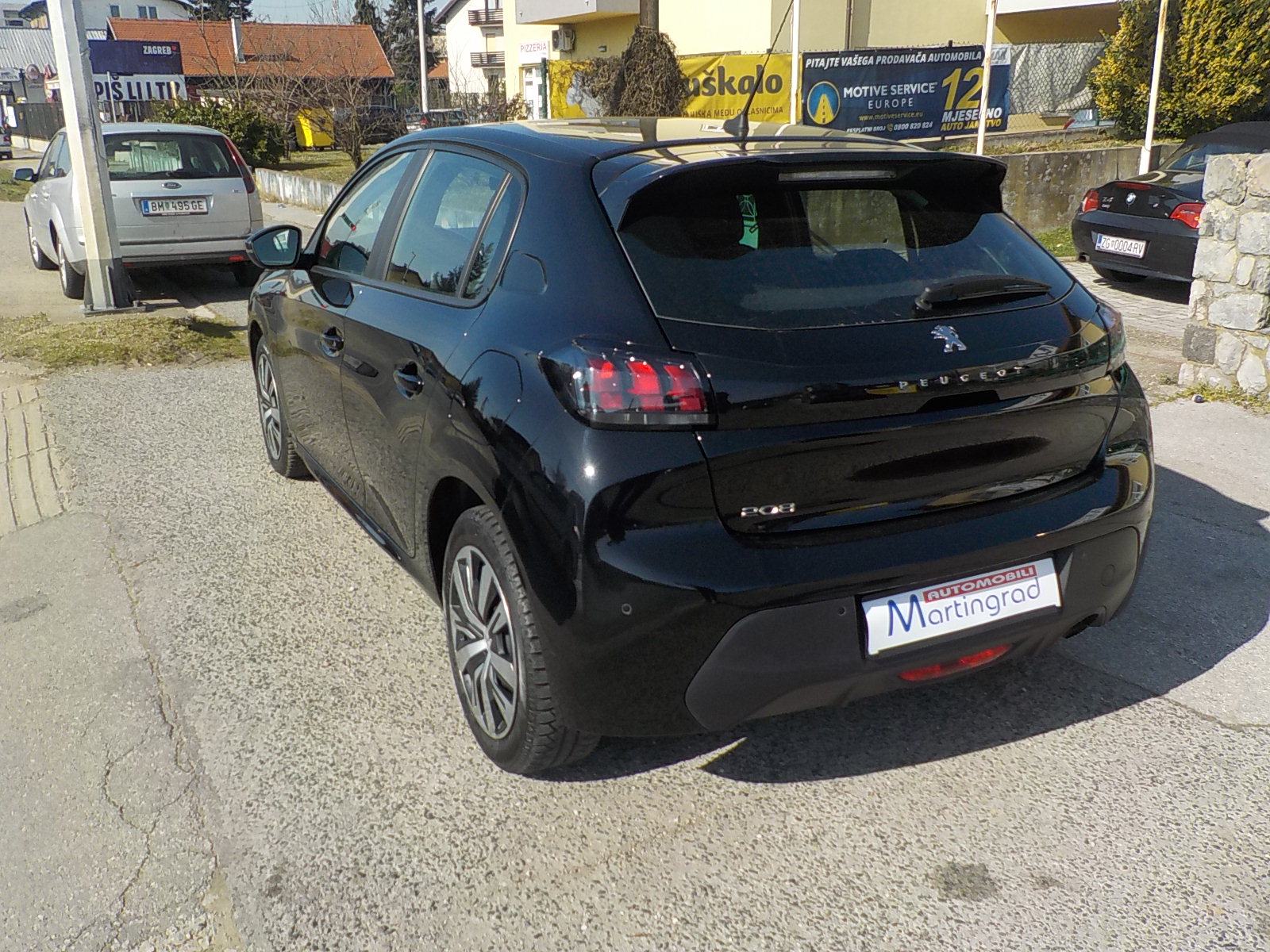 Peugeot 208 1,2 PureTech 100 automatik,F1, automatik, fotografija 4