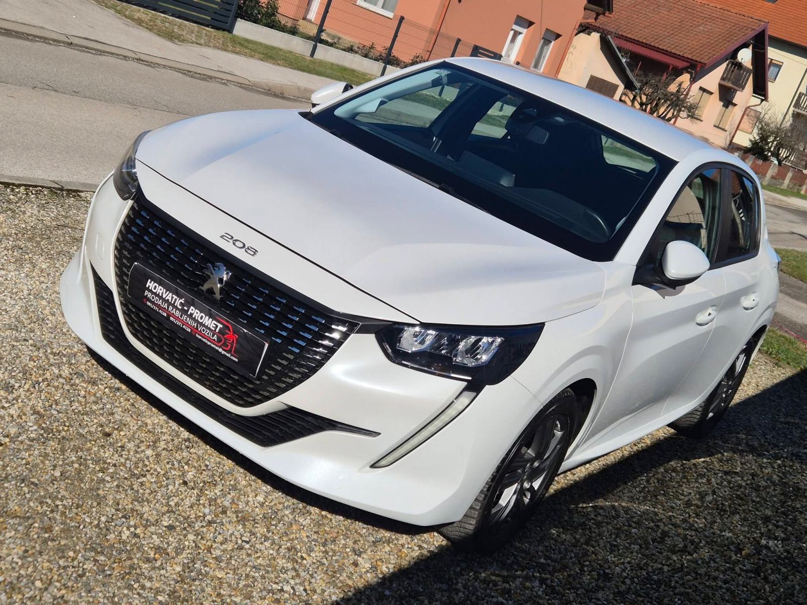 Peugeot 208 1,2, 100 Stt,samo 42 tkm,reg.god.dana,stanje NOVO, fotografija 4