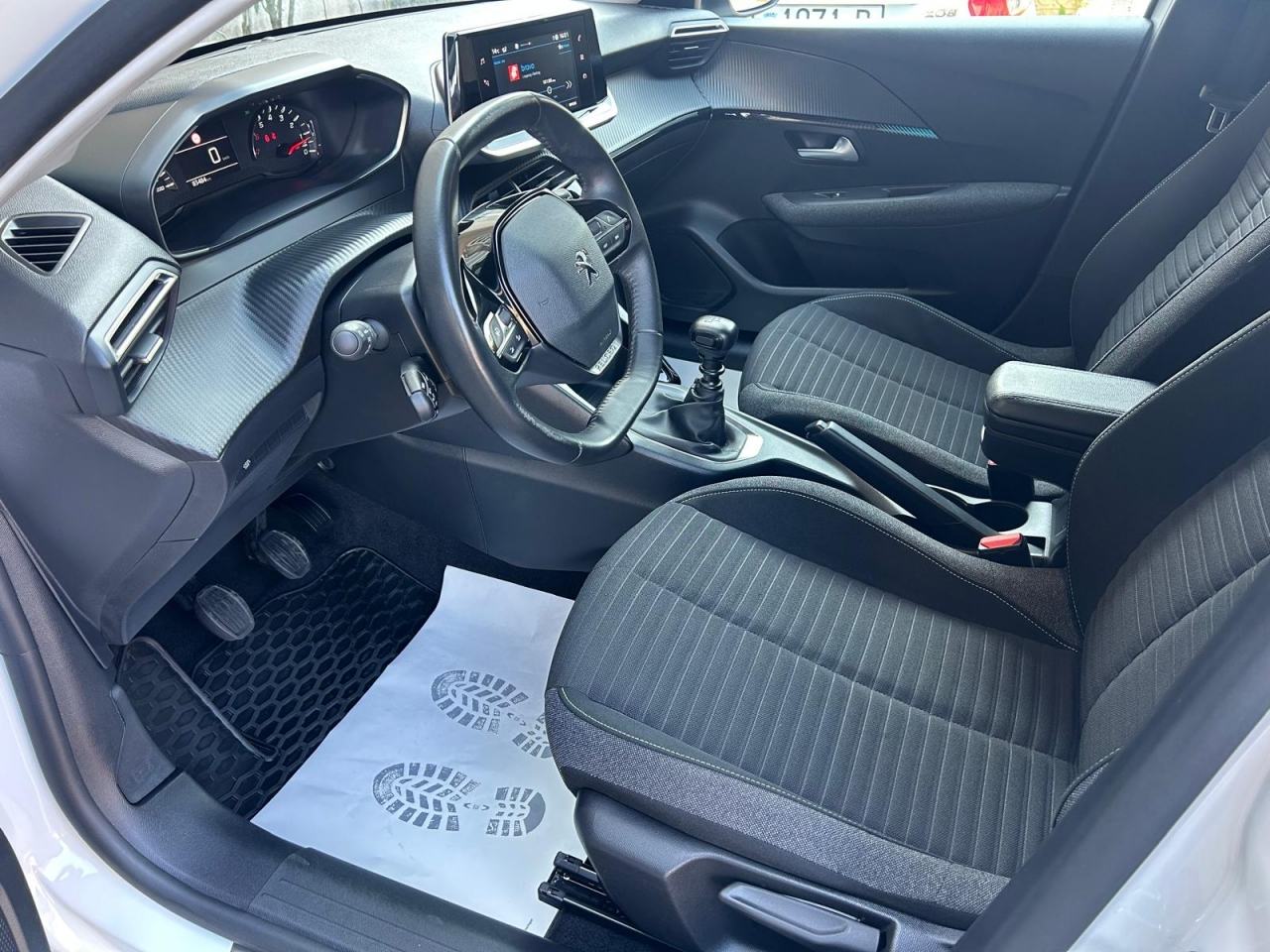 Peugeot 208 1,2 PureTech 100 Style, Veliki i mali servis, fotografija 14