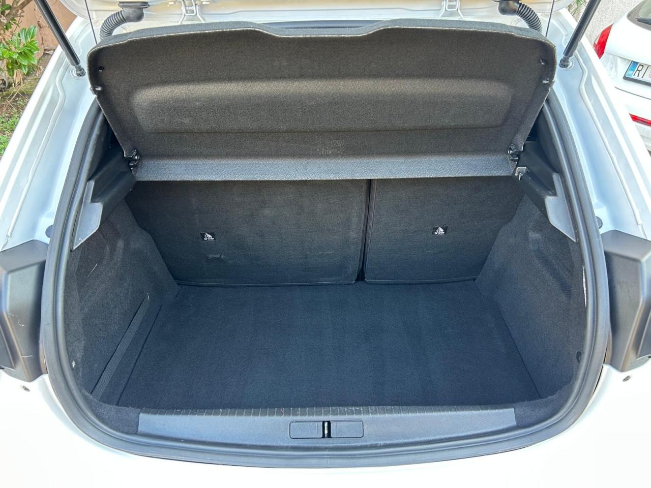 Peugeot 208 1,2 PureTech 100 Style, Veliki i mali servis, fotografija 18