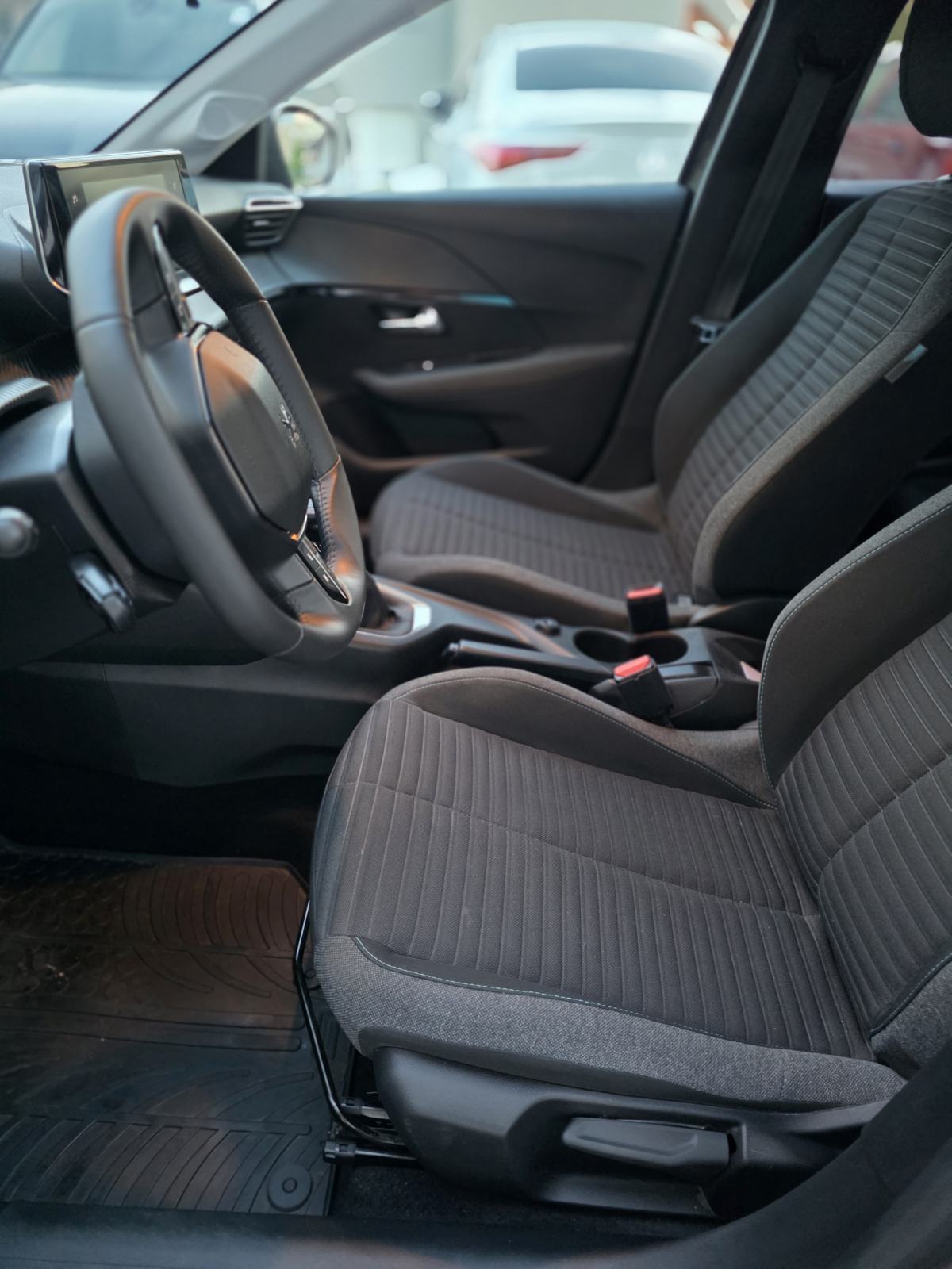 Peugeot 208 1,2 PureTech 75 KS Style, fotografija 8