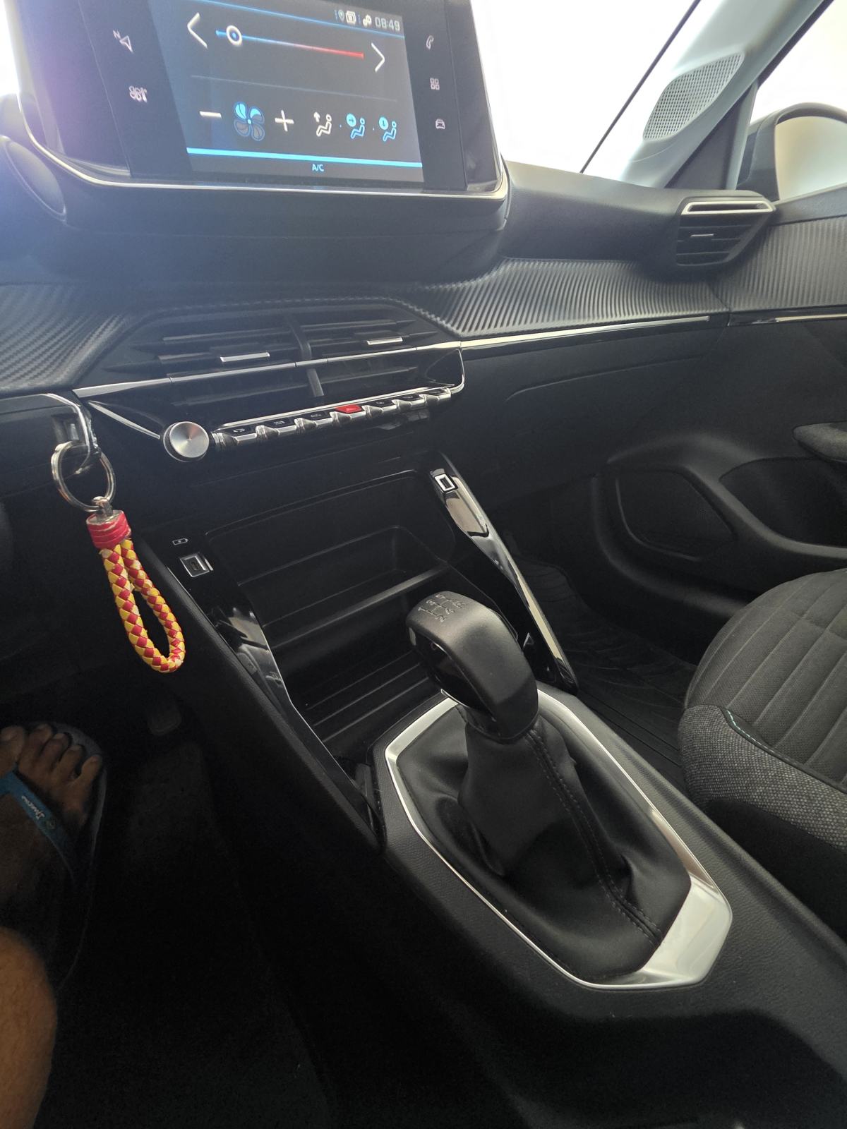 Peugeot 208 1,2 PureTech 75 KS Style, fotografija 14