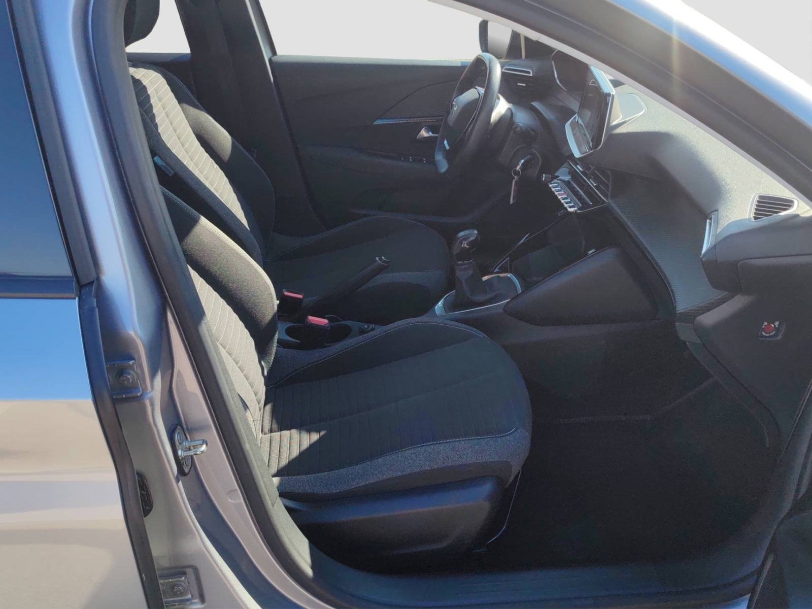 PEUGEOT 208 1.2 PureTech 75 KS STYLE *VOZILO S JAMSTVOM*, fotografija 12