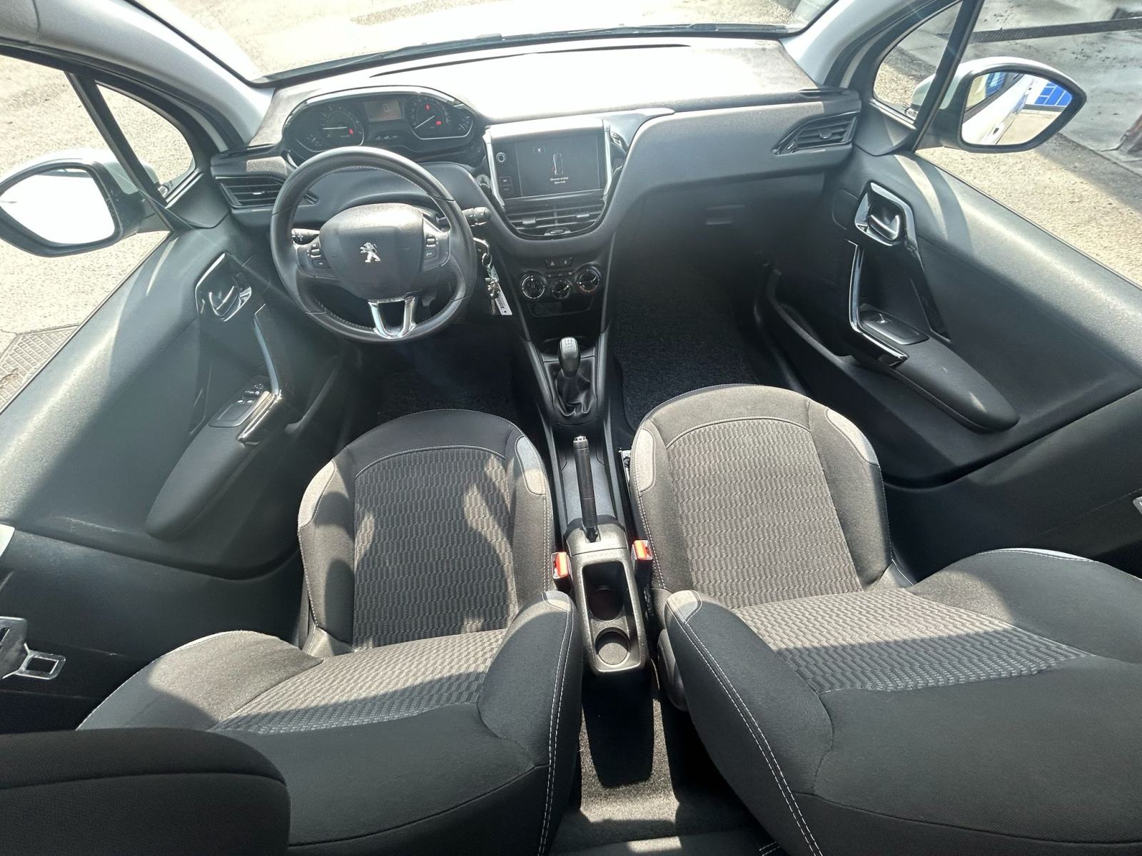 Peugeot 208 1.2 PureTech Active #GRATIS REG. #SERVISNA KNJ., fotografija 8
