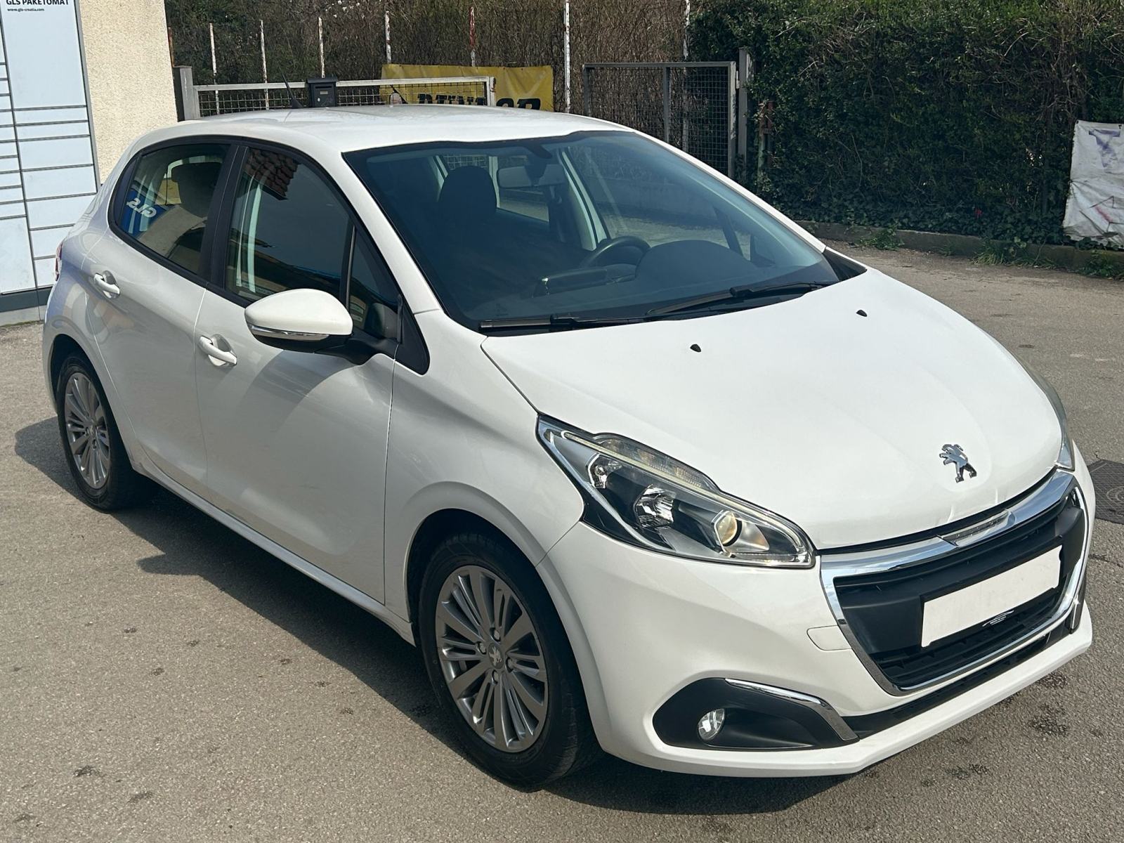 Peugeot 208 1.2 PureTech Active #GRATIS REG. #SERVISNA KNJ., fotografija 6