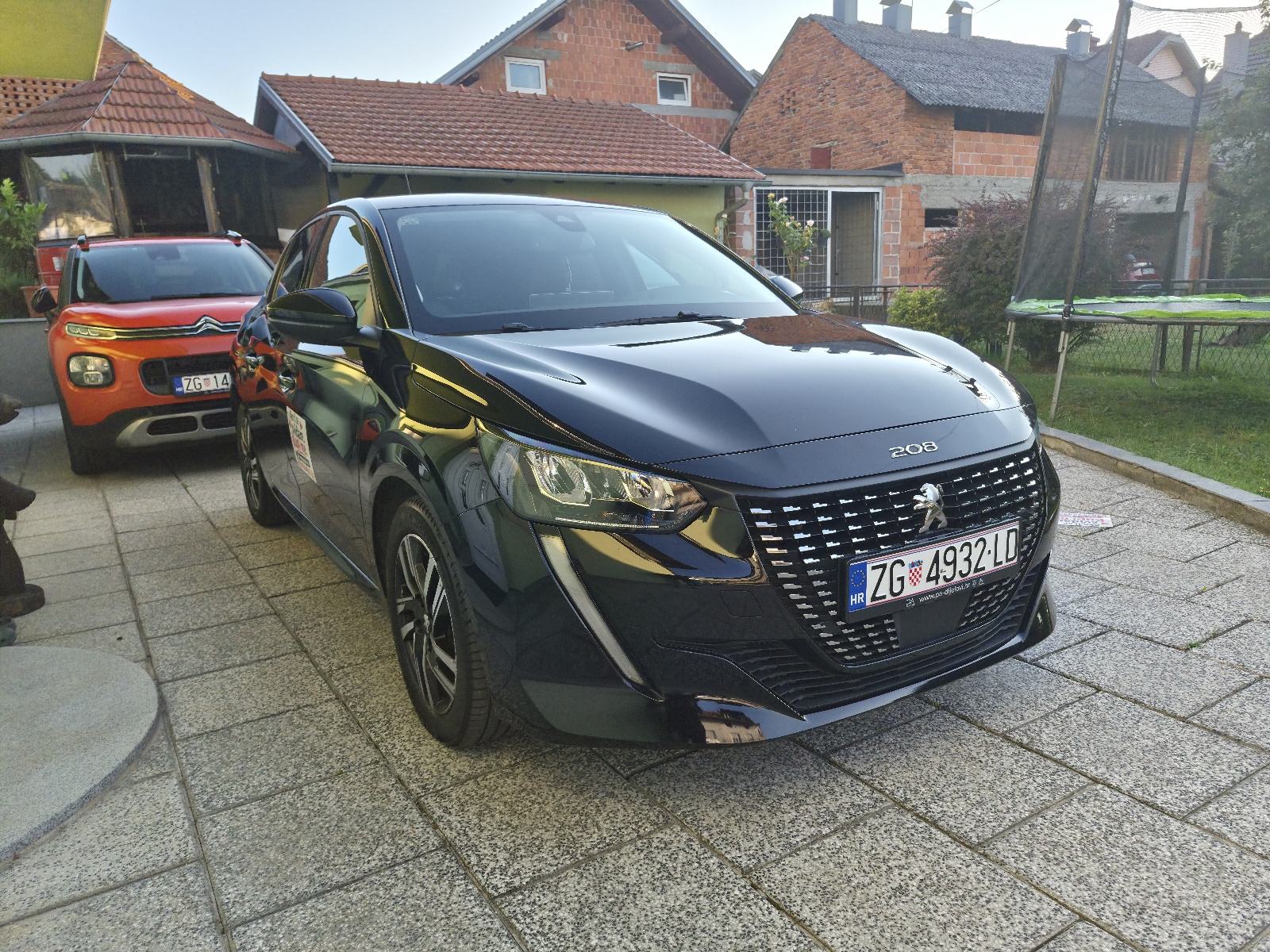 Peugeot 208 1,2PT AUTOMATIK - ALLURE reg.5/27, fotografija 6
