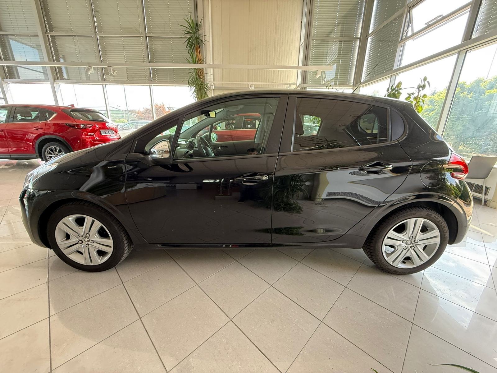 Peugeot 208 1,2 PureTech Signature✅️LED✅️KAMERA✅️NAVI, fotografija 4