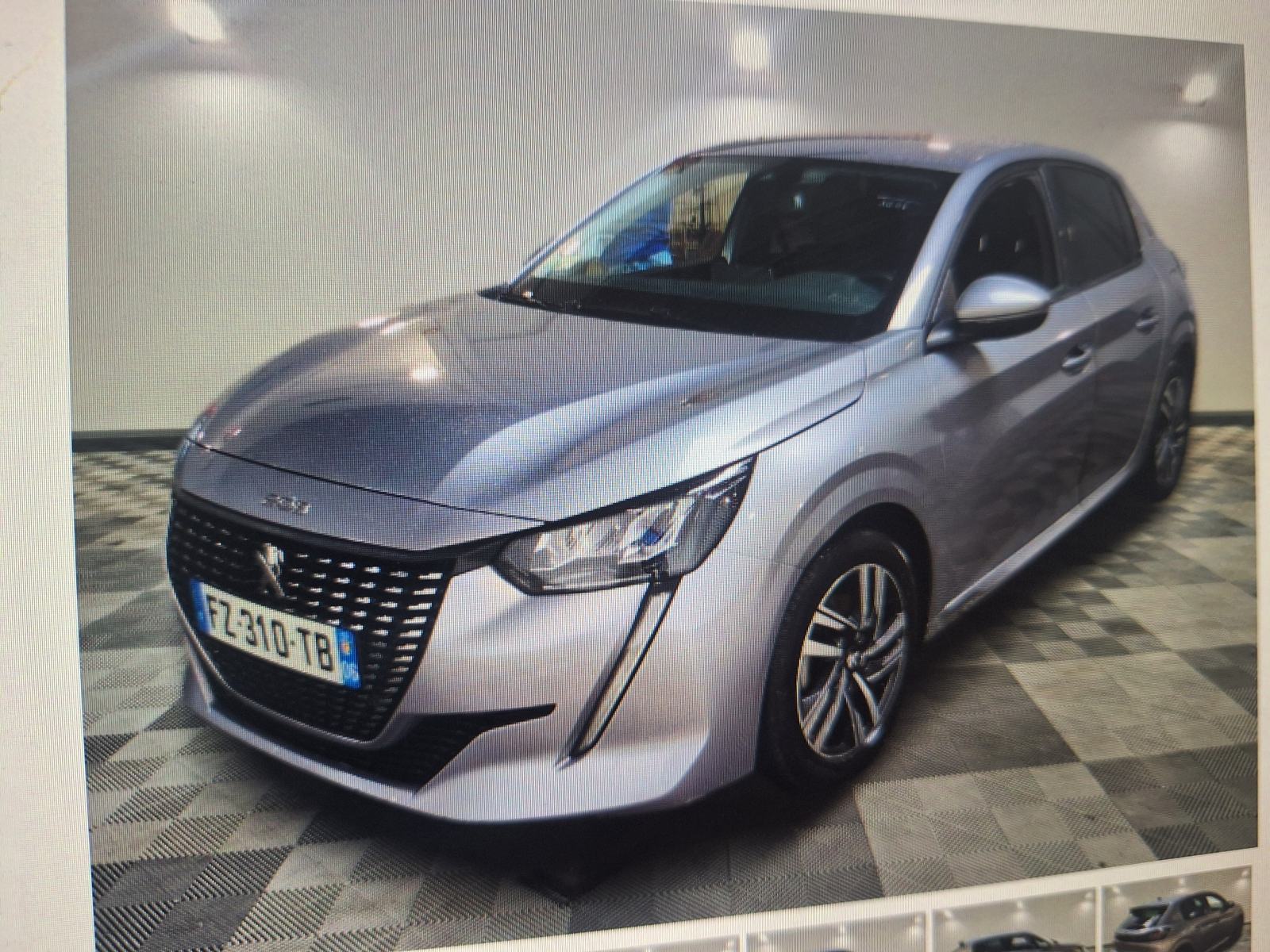 Peugeot 208 1,2 PureTech àllure, fotografija 2