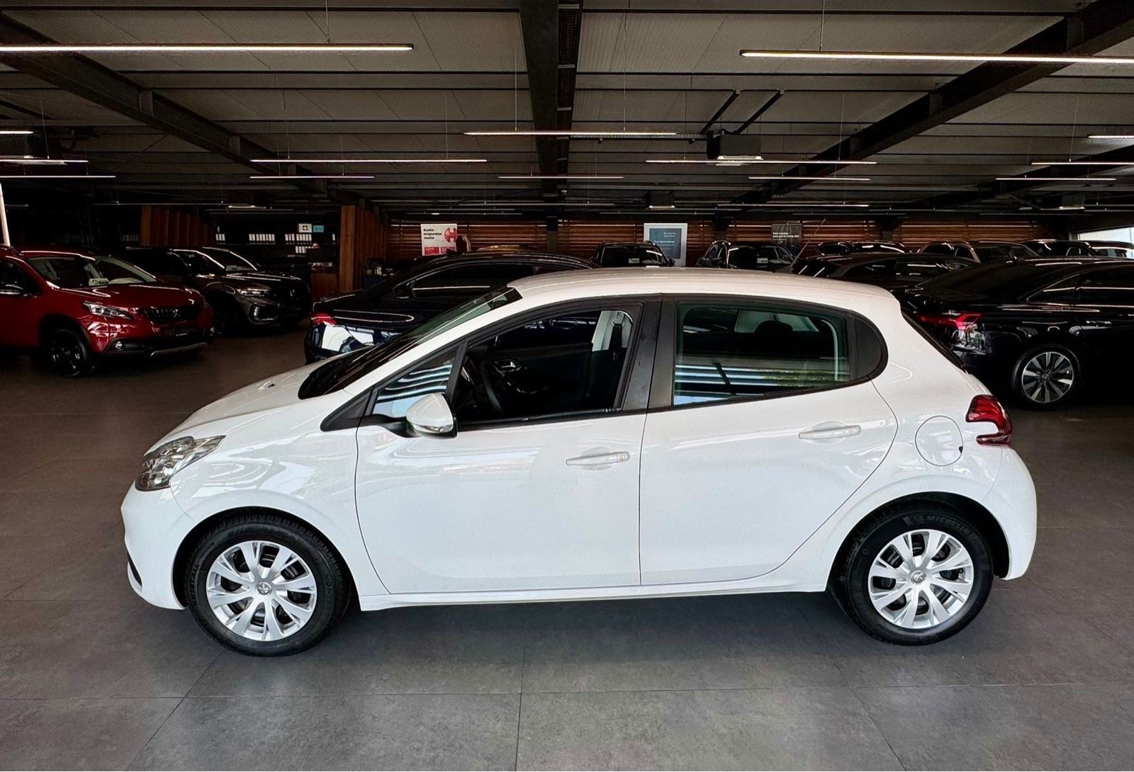 Peugeot 208 1,2 NAVIGACIJA • 63.000KM •LEASING RATA VEĆ OD: 157,00€, fotografija 4